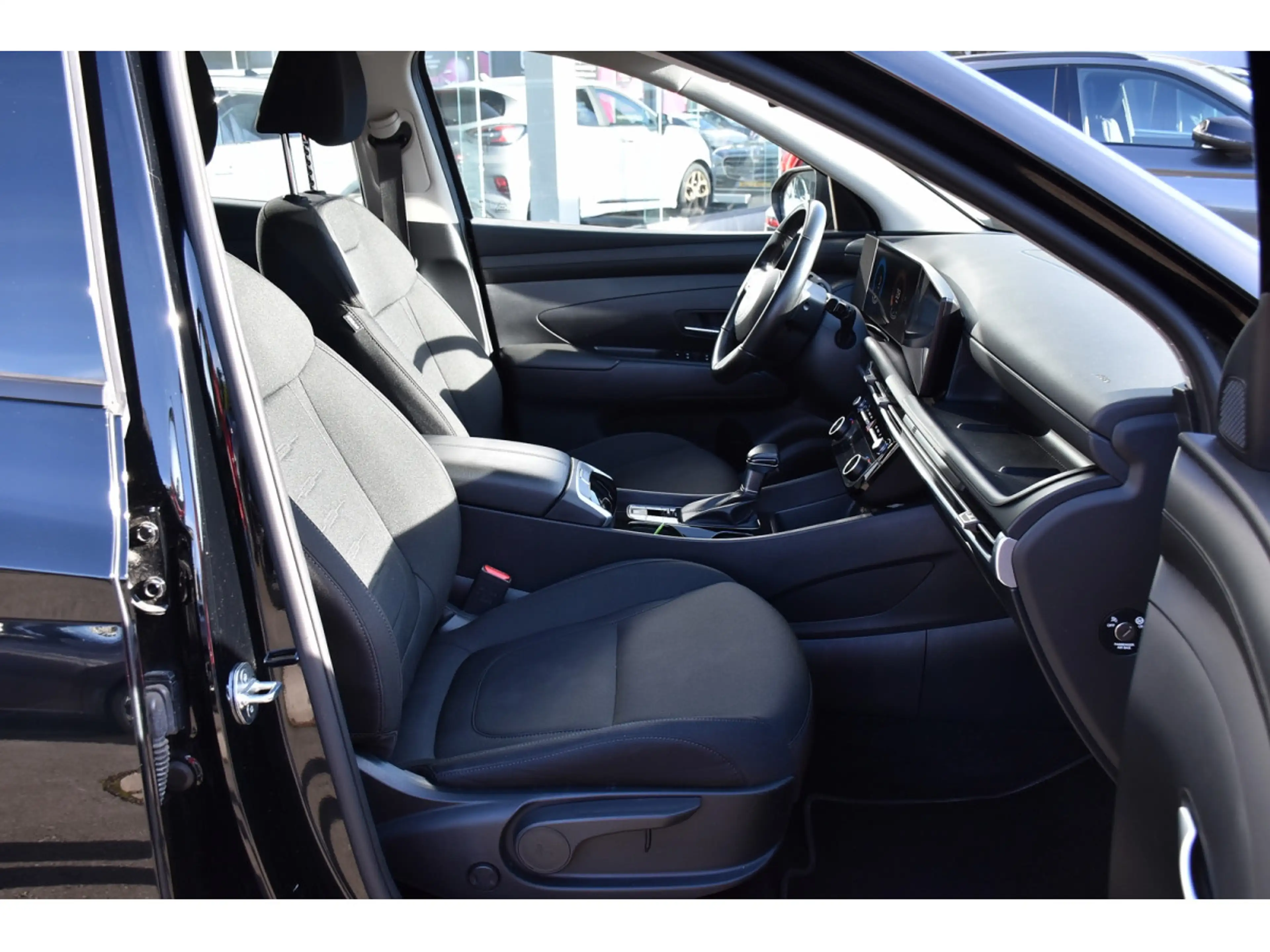 Hyundai TUCSON 1.6 T-GDI MHEV Trend DCT LANE BLIS GPS CAM KEYLESS — photo 7