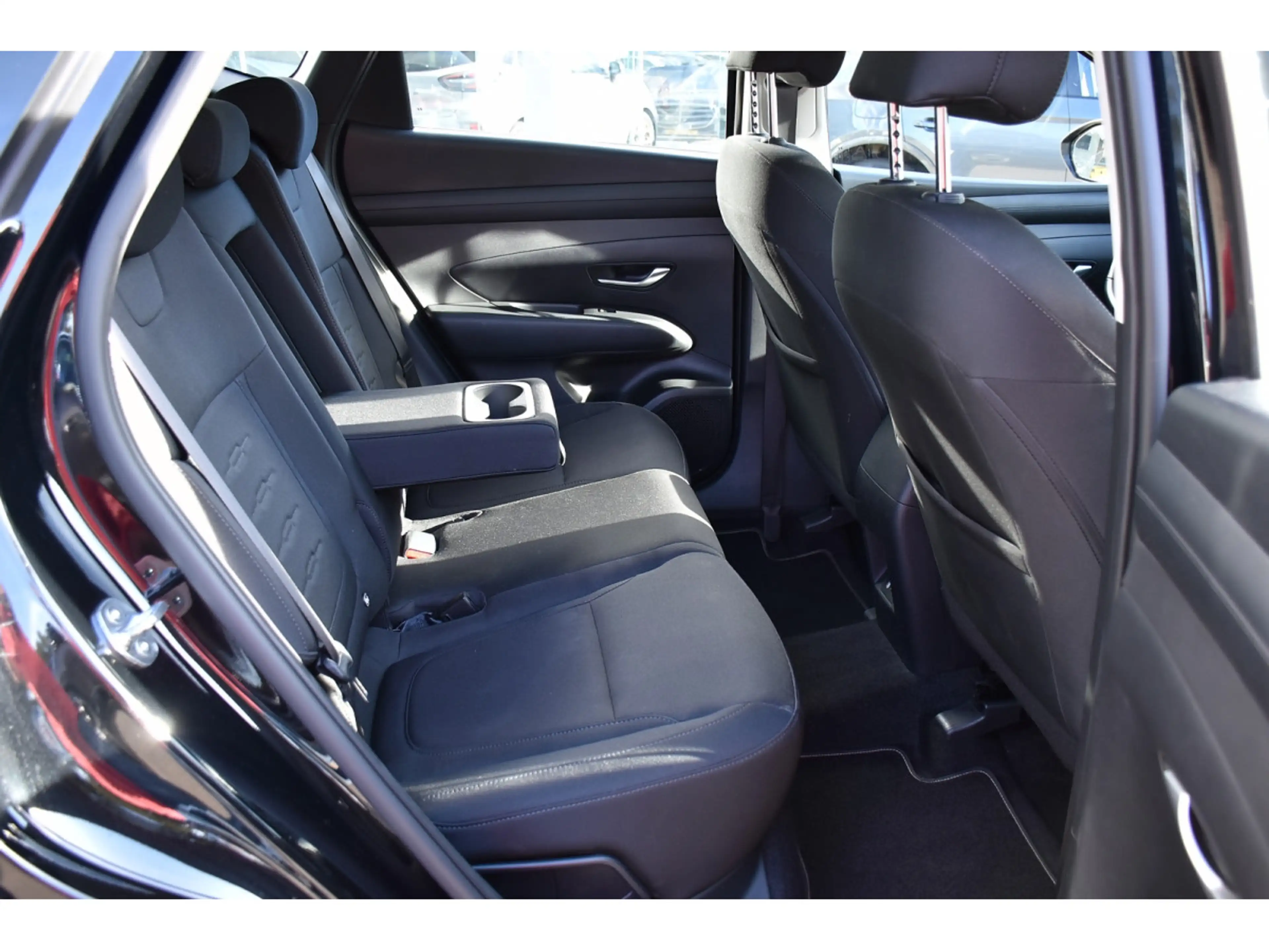Hyundai TUCSON 1.6 T-GDI MHEV Trend DCT LANE BLIS GPS CAM KEYLESS — photo 8