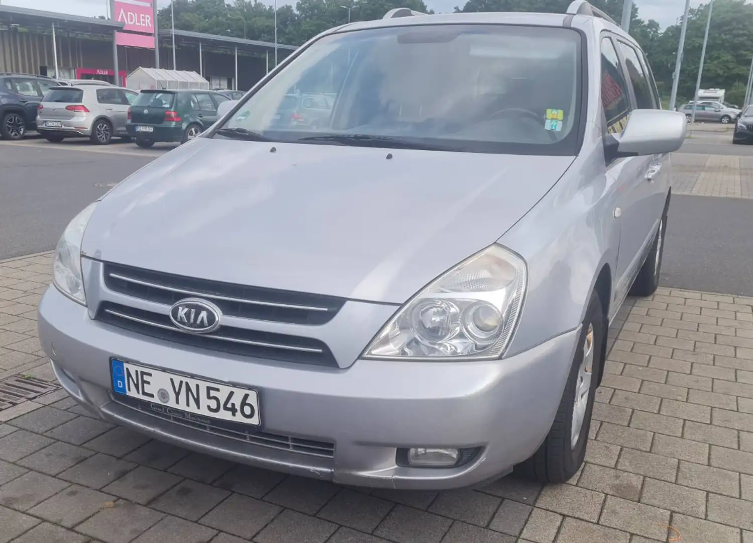 Kia Carnival Carnival Diesel 2.9 CRDi EX Gris - 1
