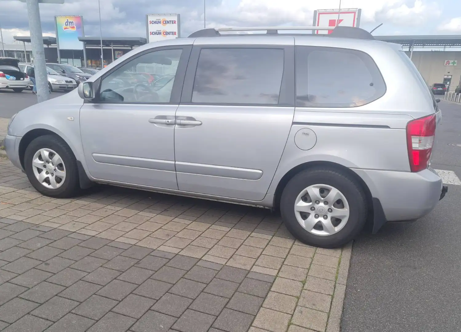 Kia Carnival Carnival Diesel 2.9 CRDi EX Gris - 2