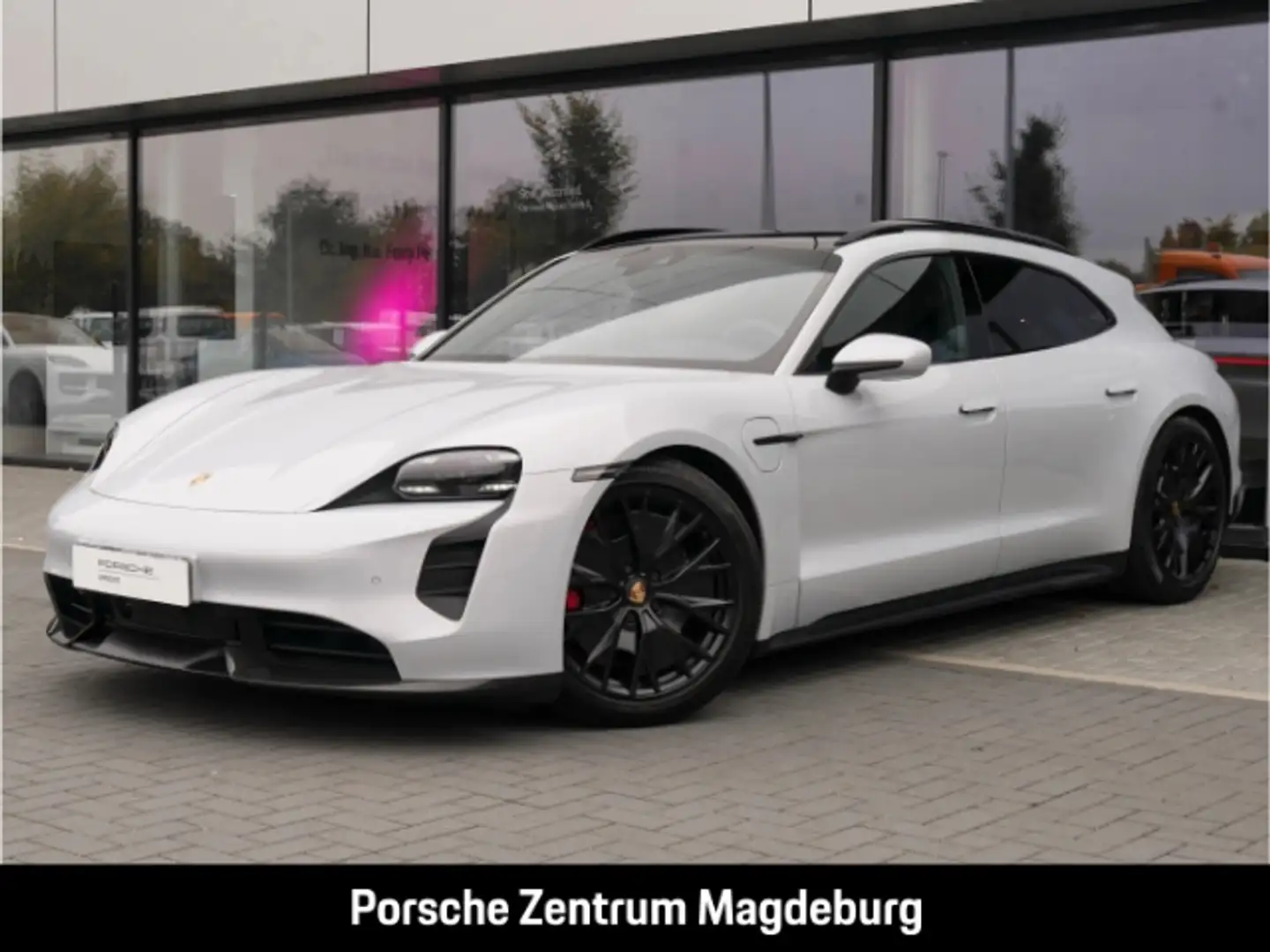 Porsche Taycan GTS Sport Turismo Grau - 1