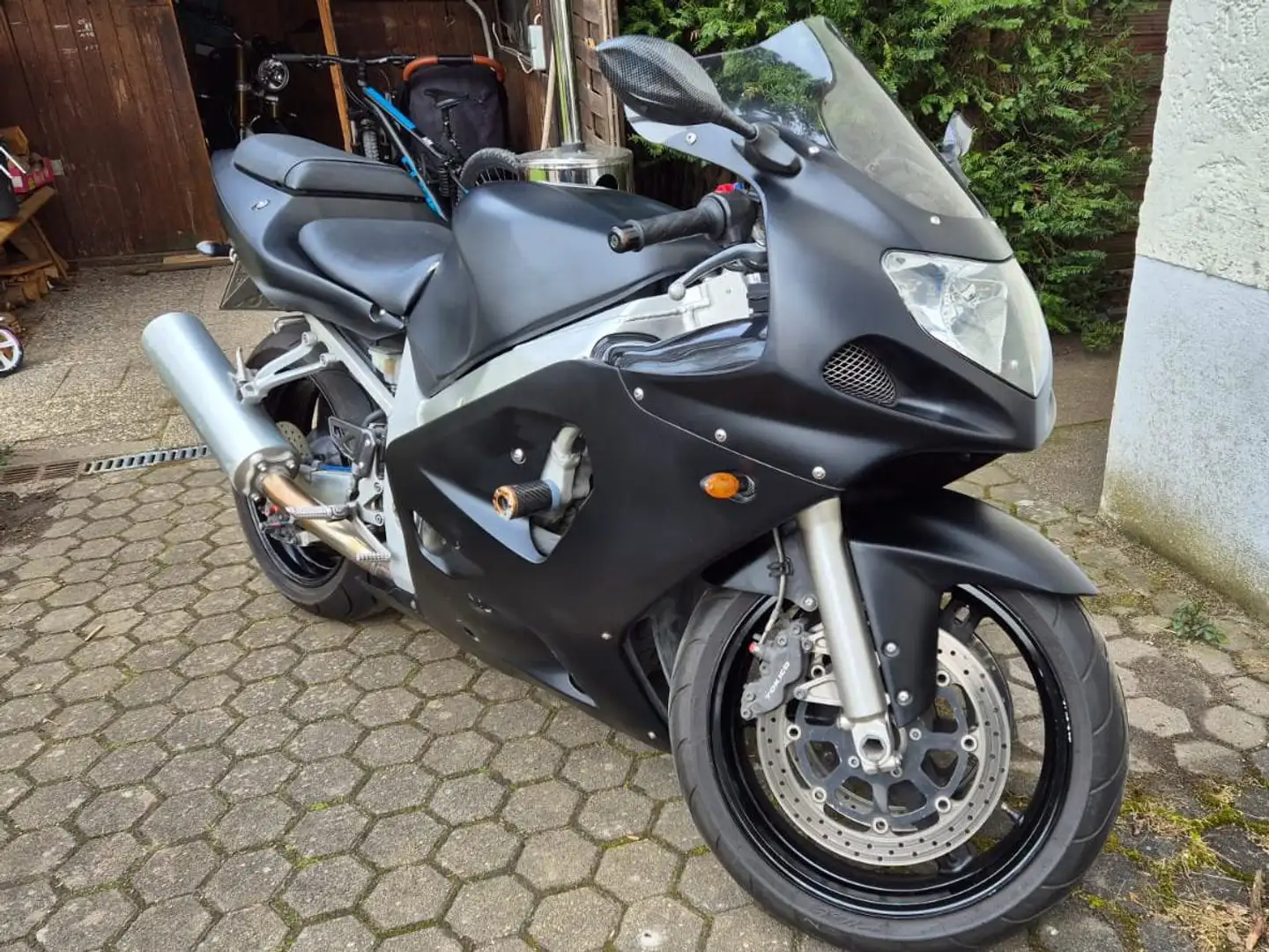 Suzuki GSX-R 600 Negru - 1