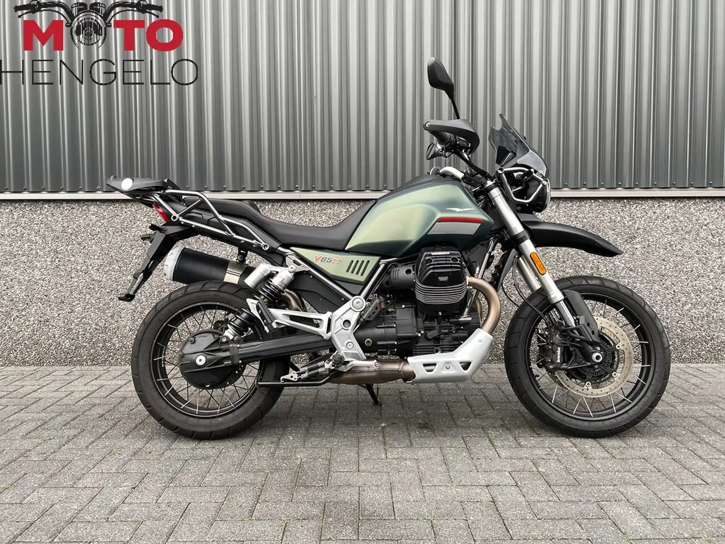Moto Guzzi V 85 TT Groen - 1