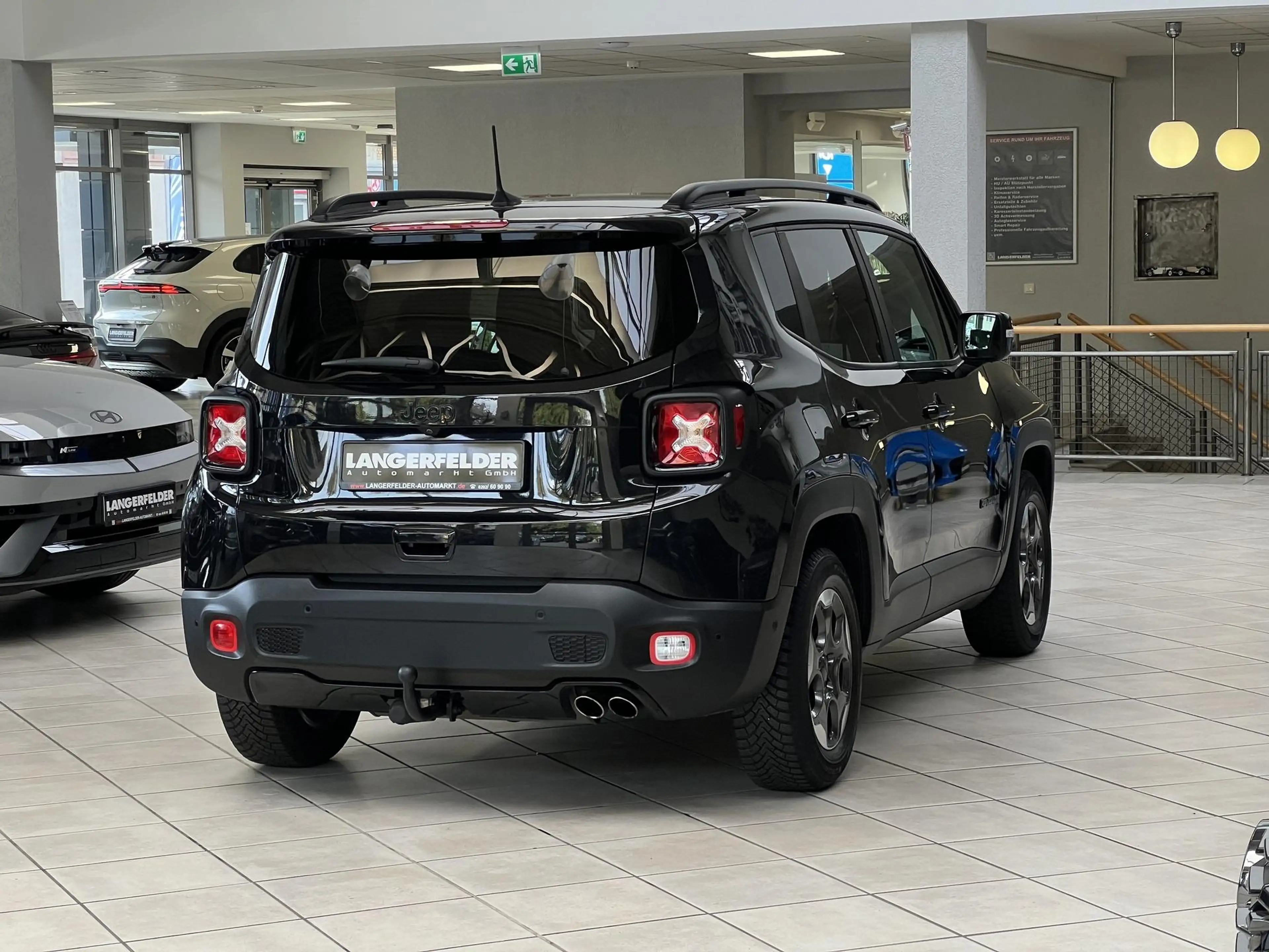 Jeep Renegade Renegade Limited 1,4 FWD PANO|KAMERA|AHK|BiXenon — photo 3
