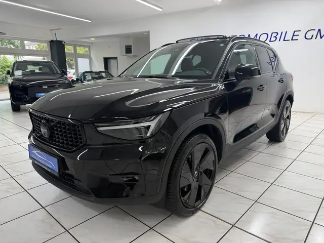 Volvo XC40 view 5