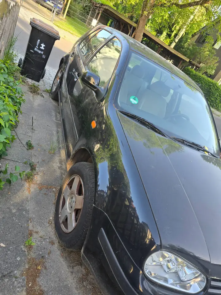 Volkswagen Golf 1.6, foto 1