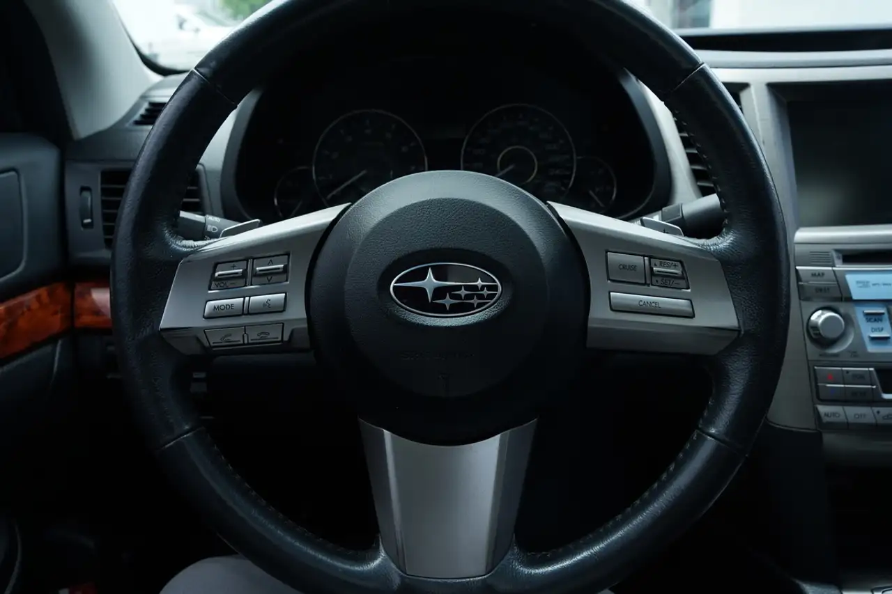 Subaru Legacy снимка Subaru Legacy