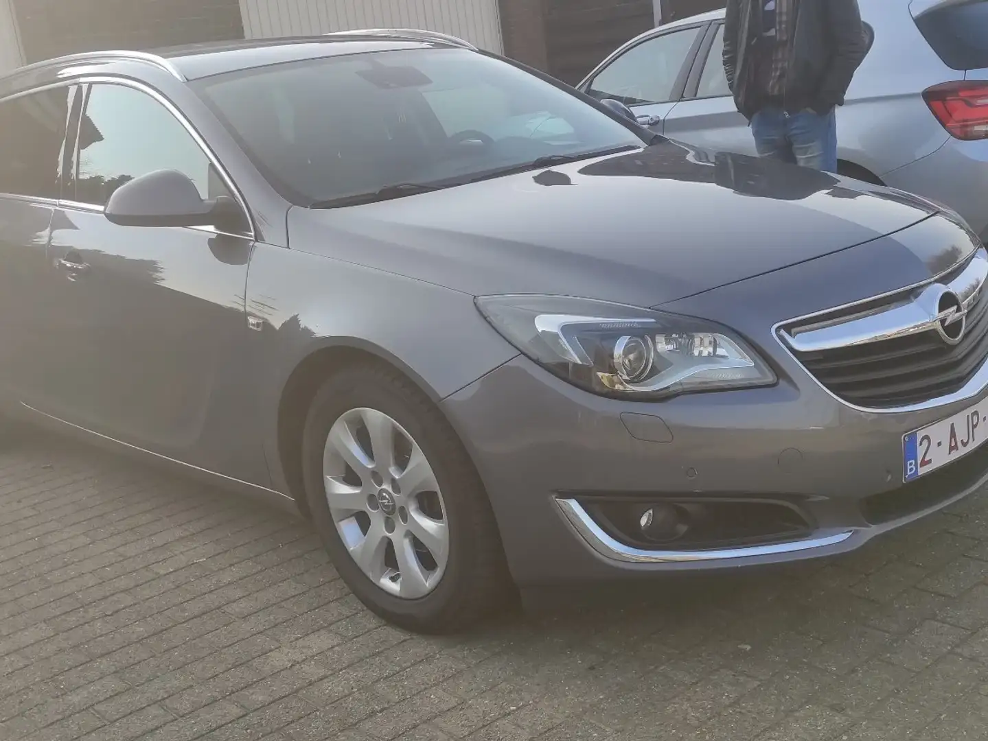 Opel Insignia 1.6 CDTI Sports Tourer ecoFLEXStart/Stop Business Grijs - 1