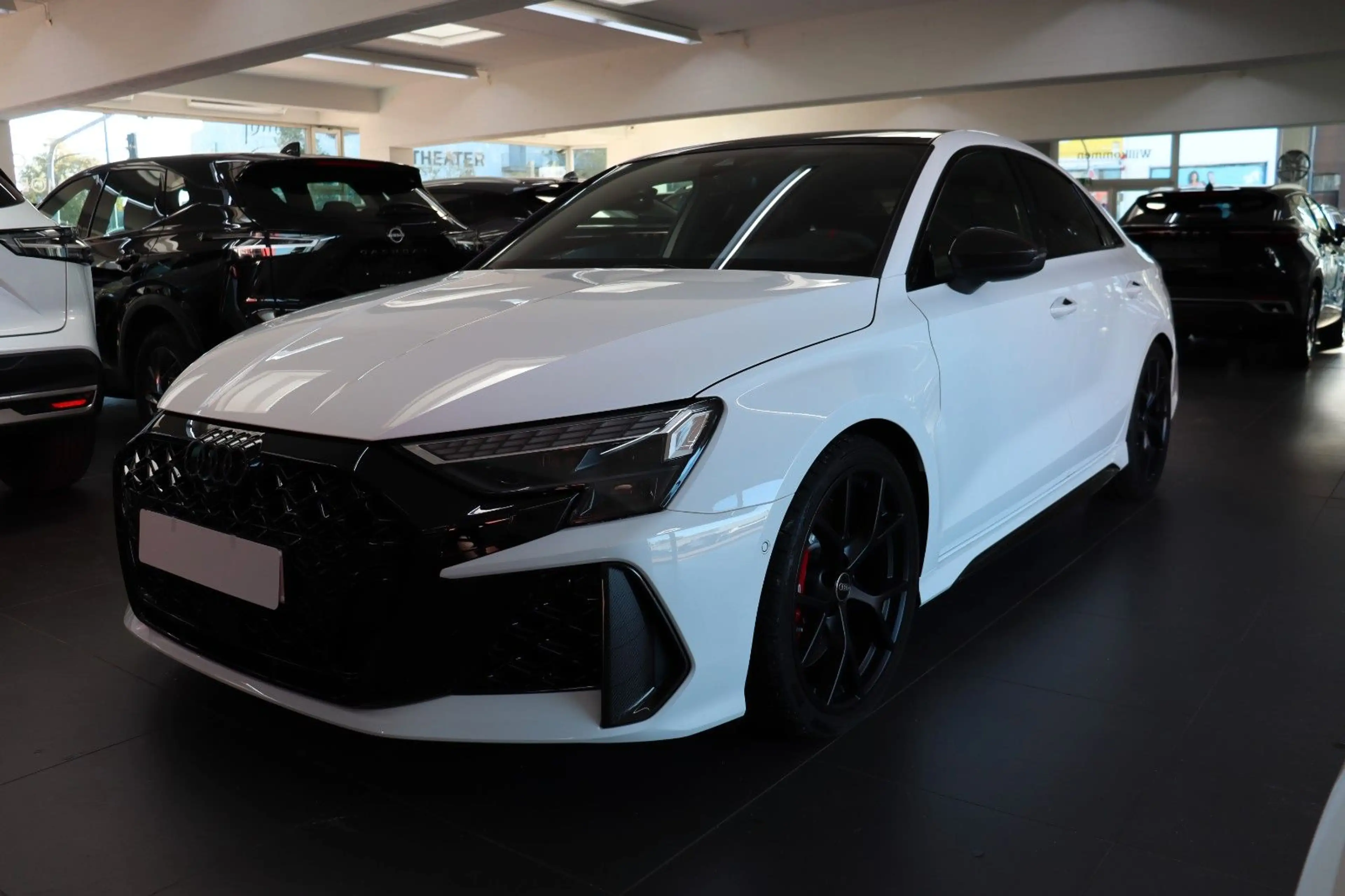 Audi RS3 Limousine 2.5 Pano Schalensitze Carbon 1.Hd