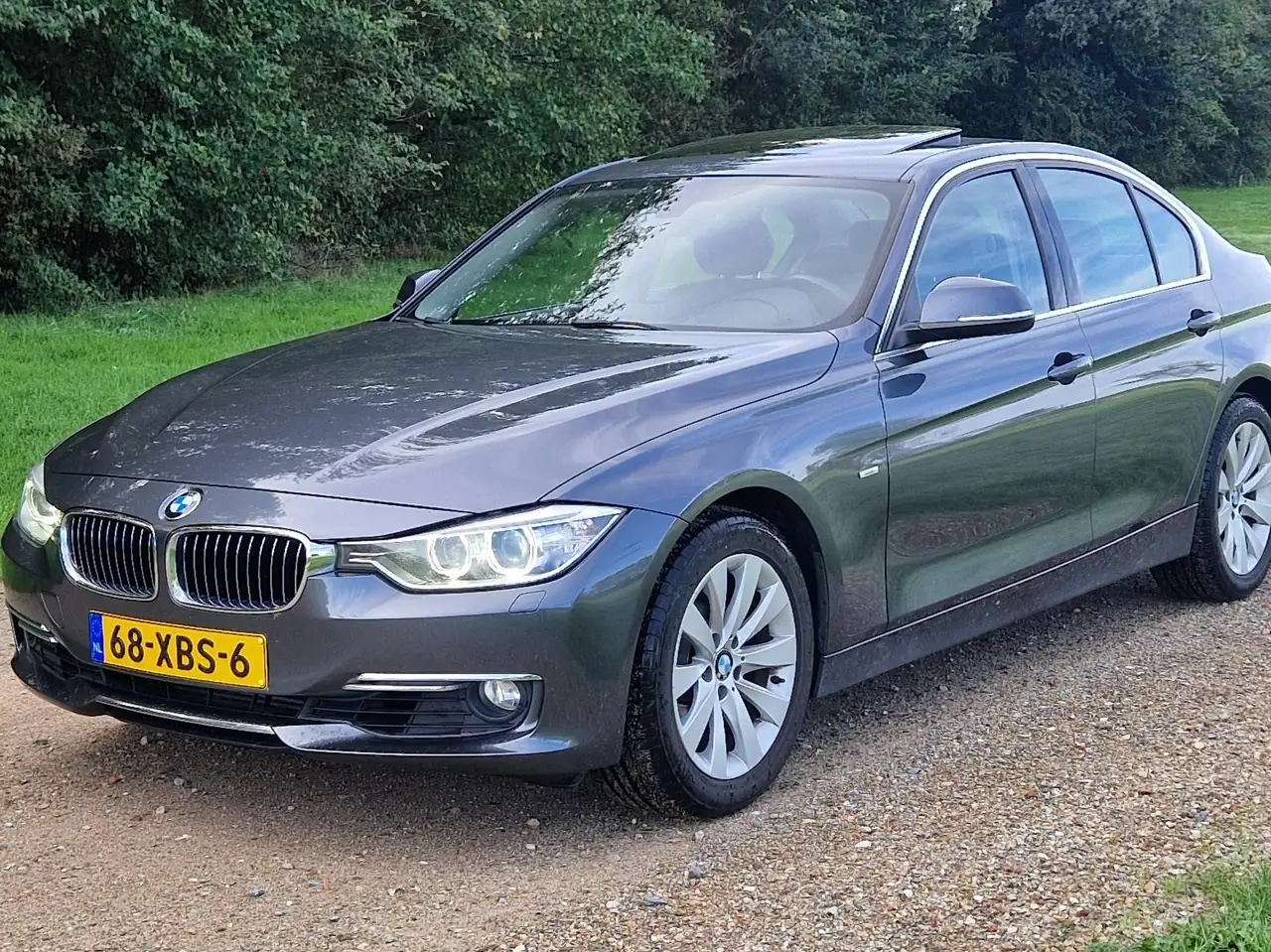 BMW 320