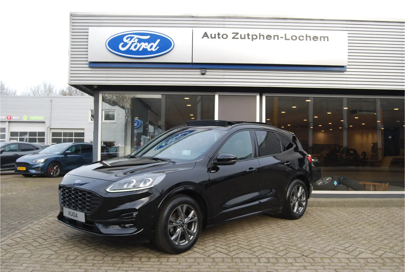 Ford Kuga 1.5 EcoBoost 150PK ST-Line X TREKHAAK ELEKTR | PAN Schwarz - 1
