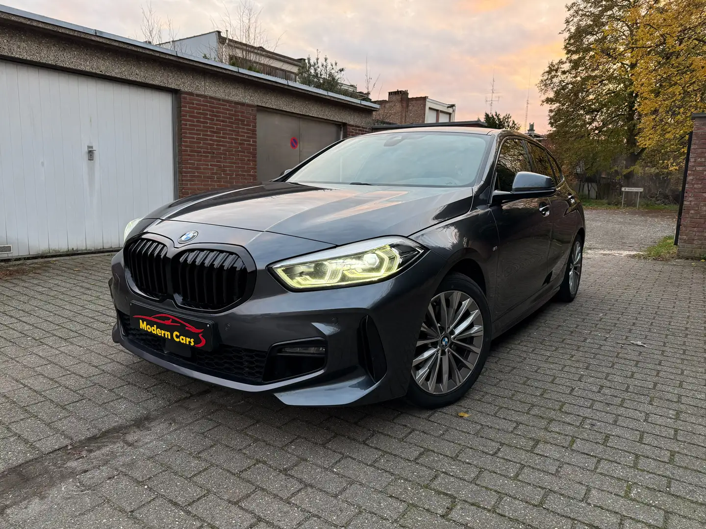 BMW 118 118i M Sport Gris - 1