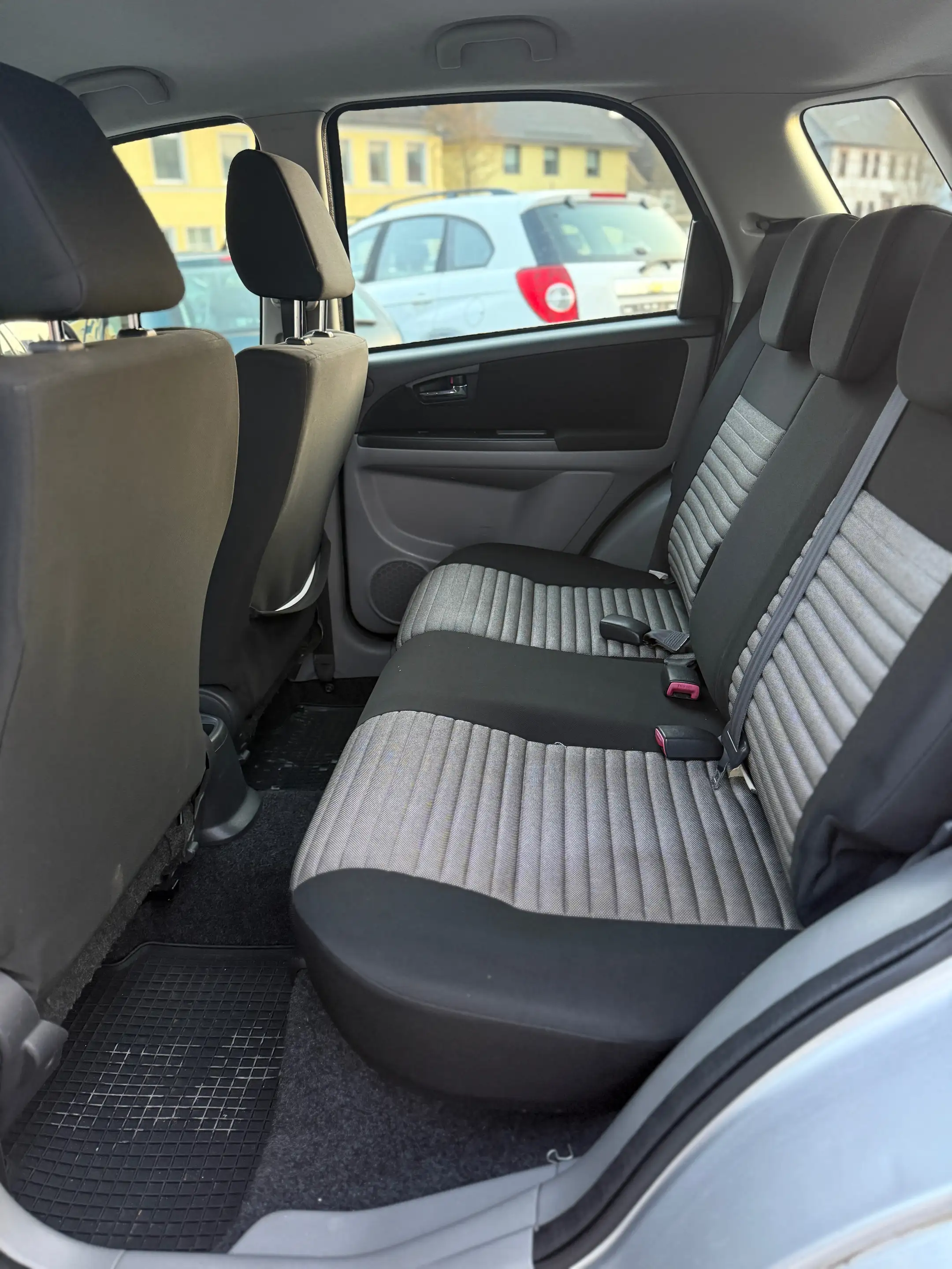 Suzuki SX4 Automatik | Steuerkette NEU | TÜV NEU | Keyless GO | AHK | — photo 8