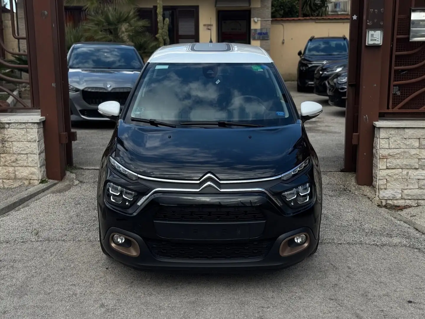 Citroen C3 PureTech 83 S&S C-Series Schwarz - 1