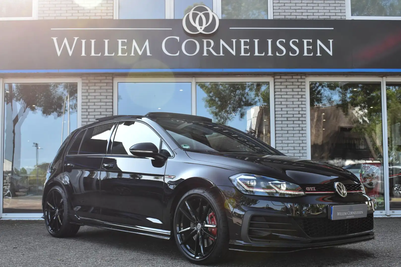 Volkswagen Golf GTI 2.0 TSI TCR Akra Pano Keyless Leder Noir - 1