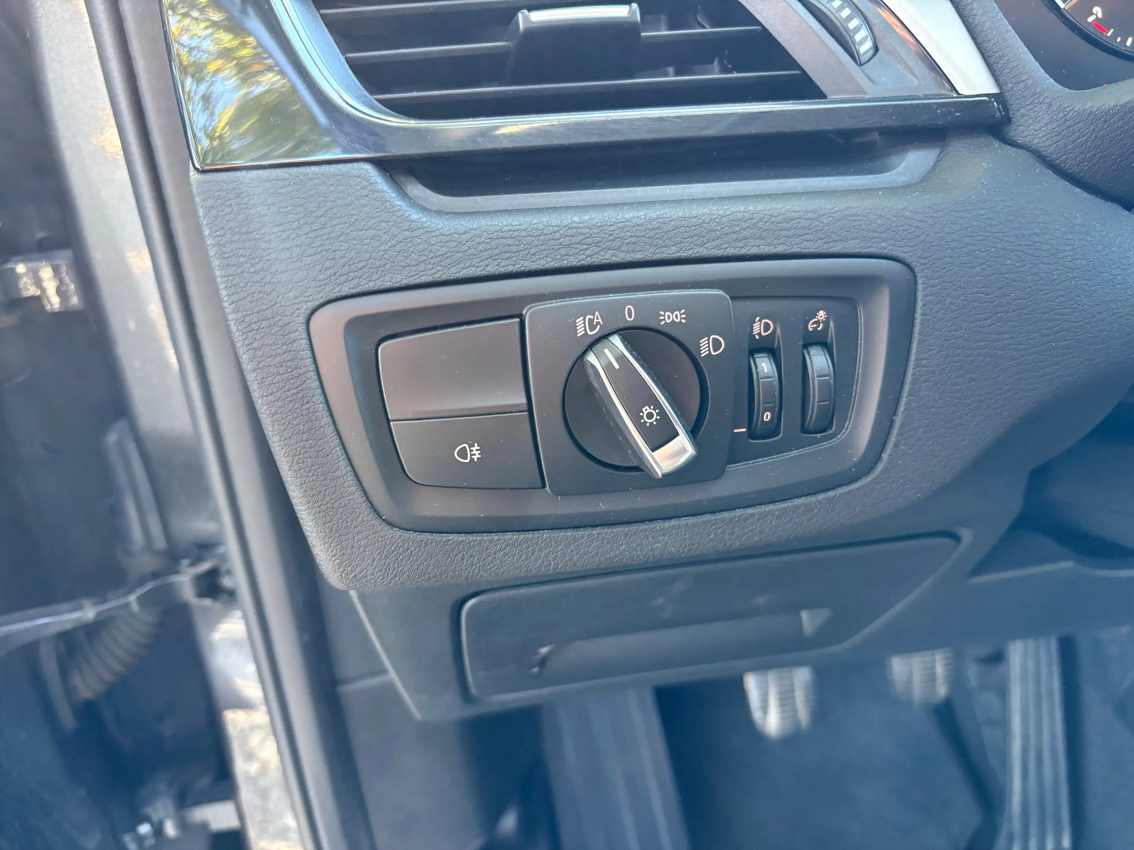 BMW X1 X1 1.5i sDrive18 OPF (EU6AP) — photo 12