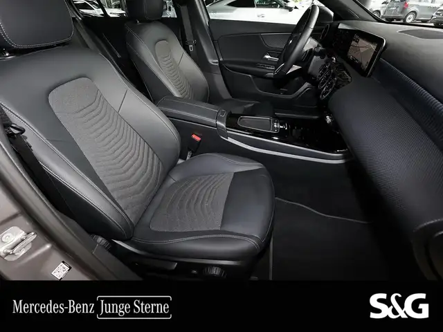 Mercedes-Benz A-Class view 5