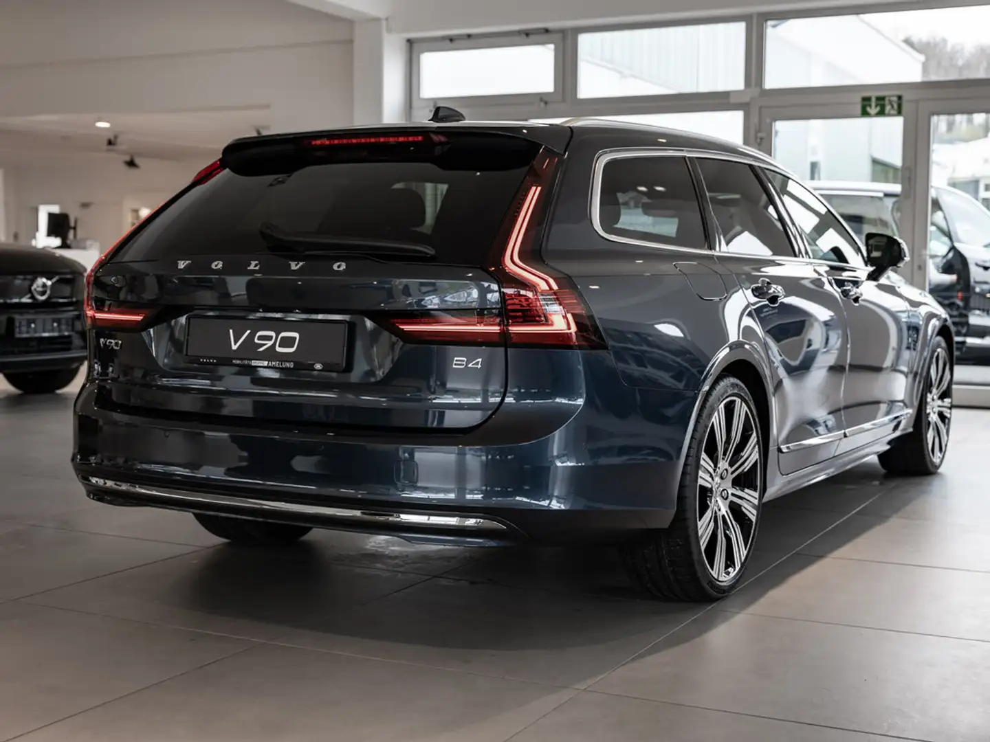 Volvo V90 B4 Ultimate Bright NAVI LED HUD 360° PANO Azul - 2
