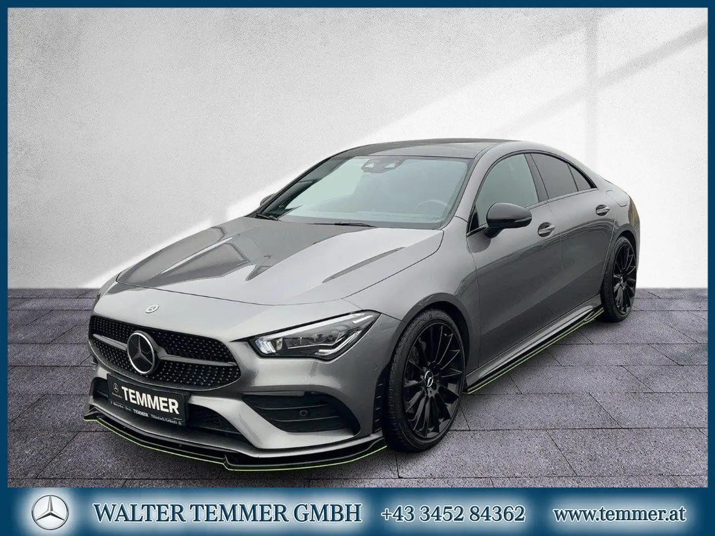 Mercedes-Benz CLA 200 Coupé AMG-Line Prem+Fahrasisst Distr Pano Grijs - 1