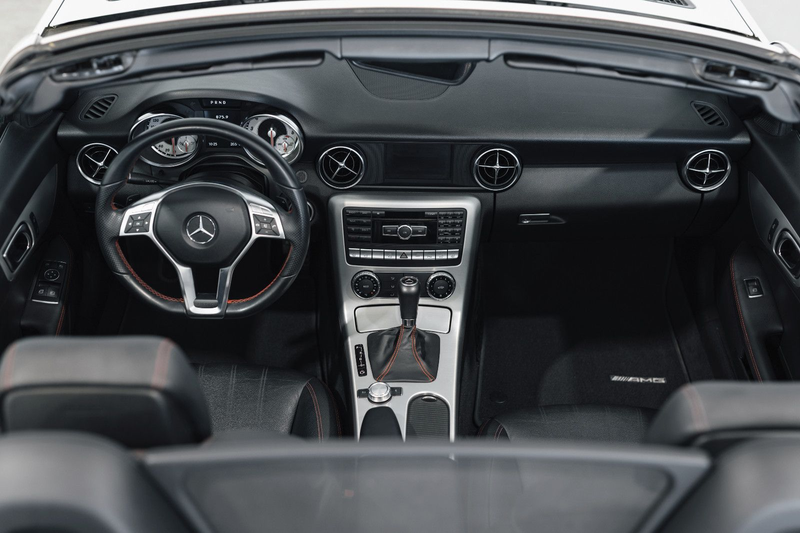 Mercedes-Benz SLK 200 — photo 12