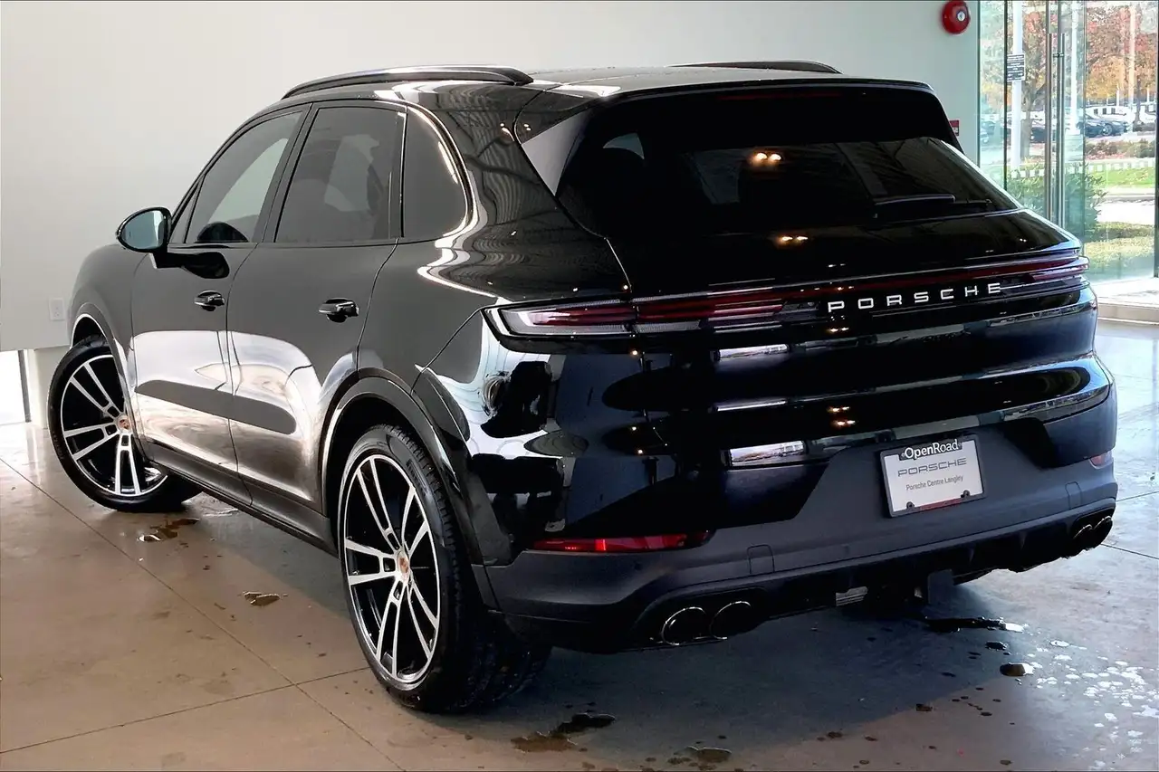 Porsche Cayenne снимка Porsche Cayenne