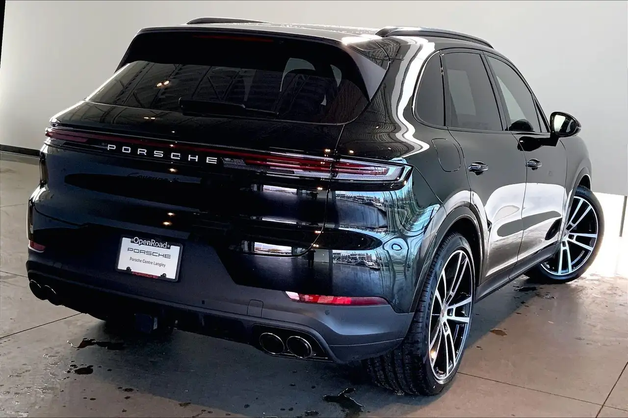 Porsche Cayenne снимка Porsche Cayenne