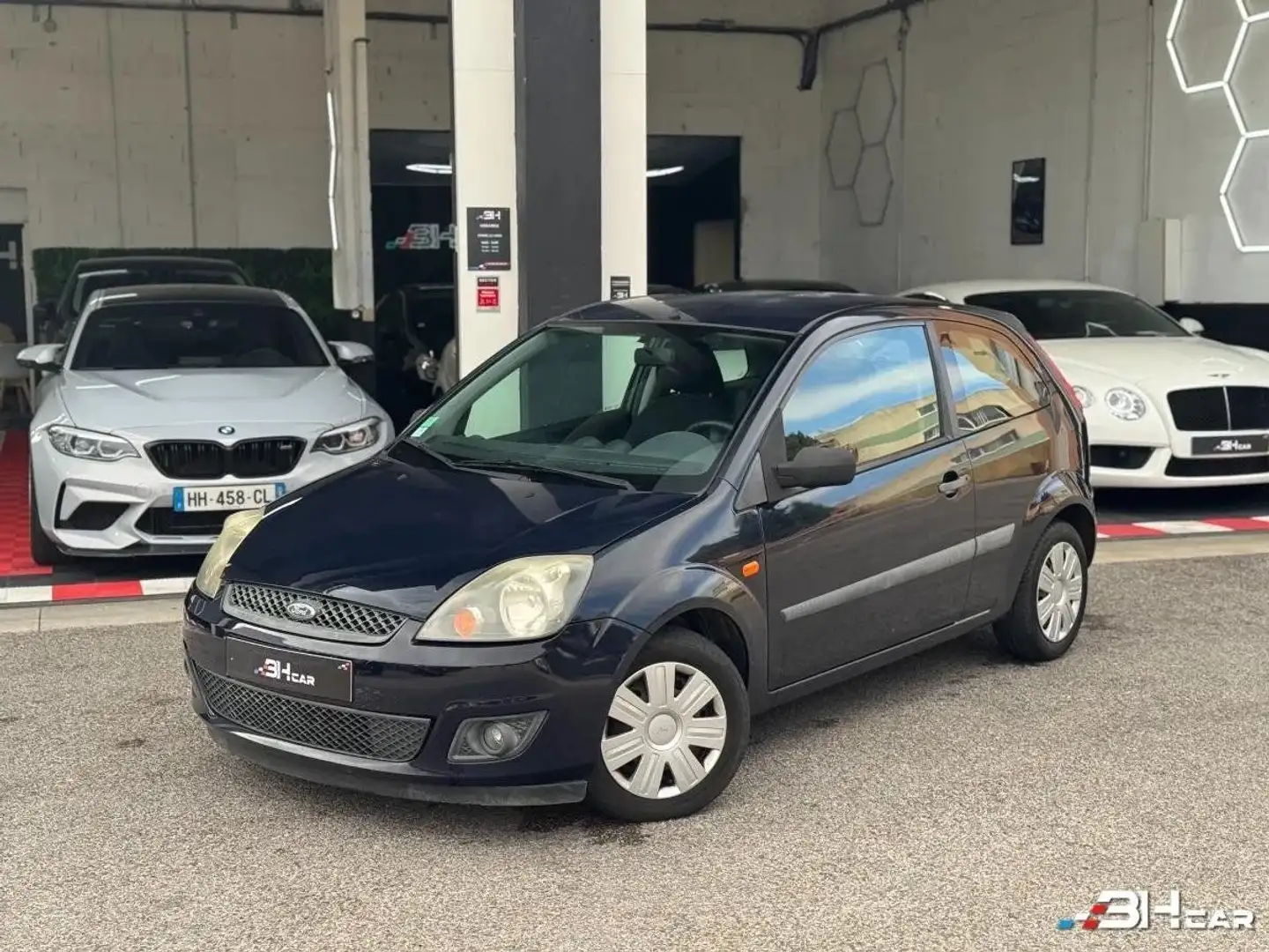 Ford Fiesta 1.3 70cv FUN PHASE 2 / CLIMATISATION / SUIVI ENTRETIEN / GARANTIE 12 MOIS Blau - 1