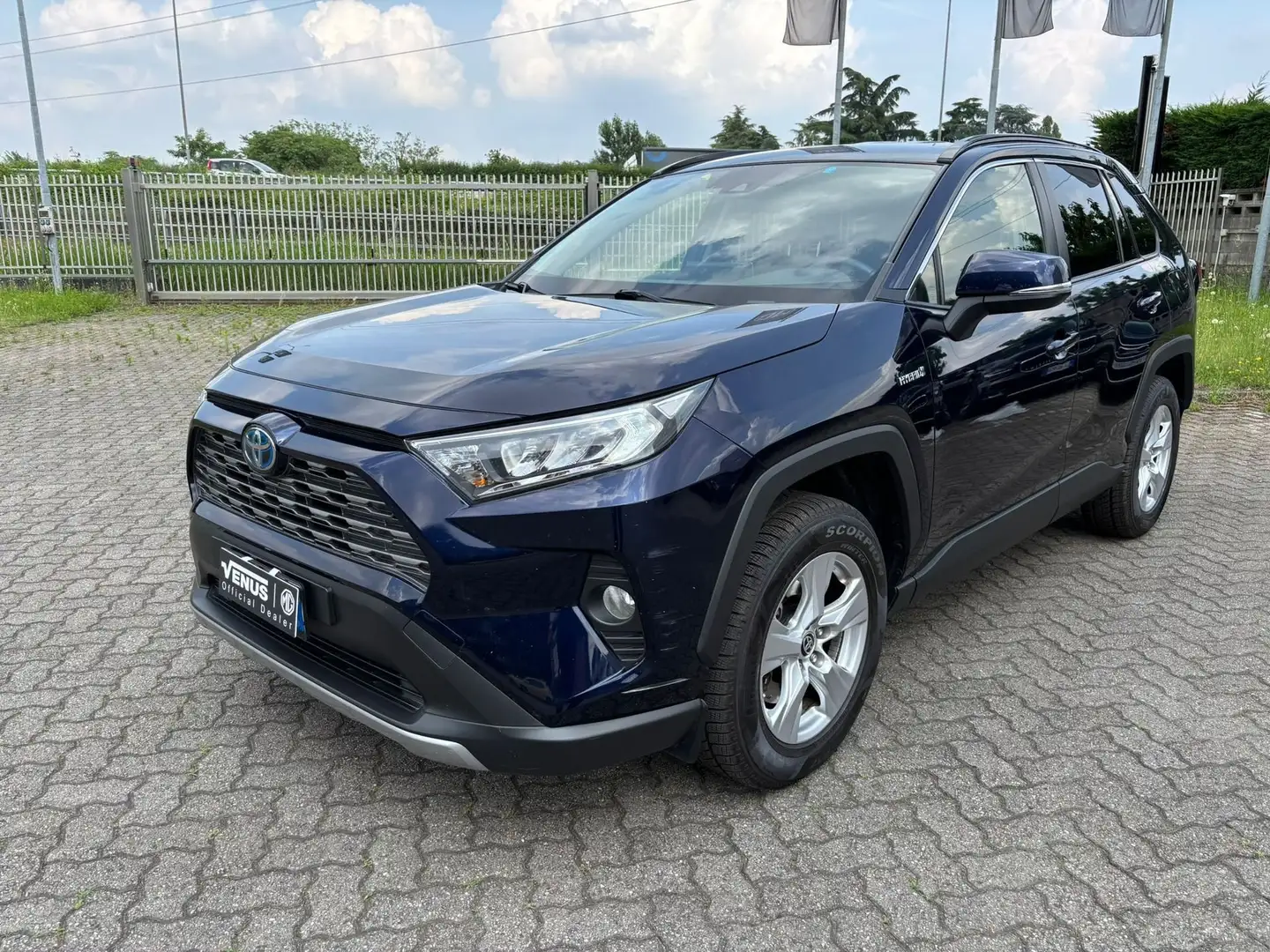 Toyota RAV 4 2.5 HV (218CV) E-CVT 2WD Business Blu/Azzurro - 2