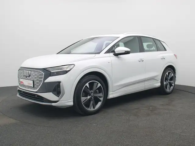 Audi Q4 e-tron view 2