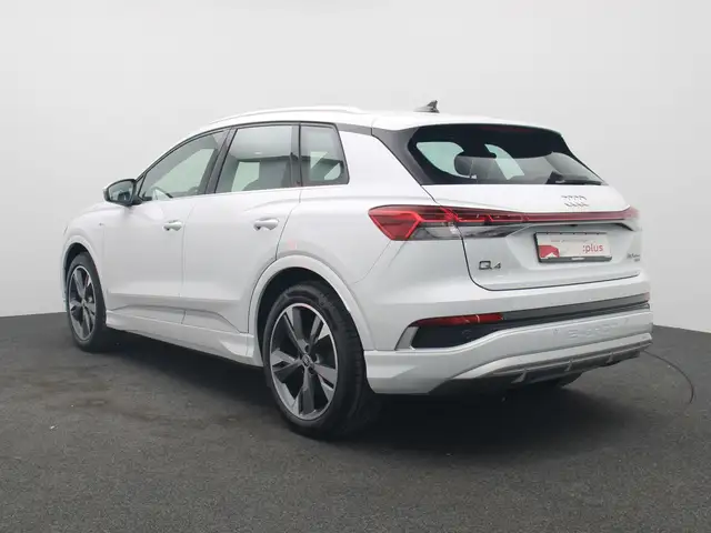 Audi Q4 e-tron view 5