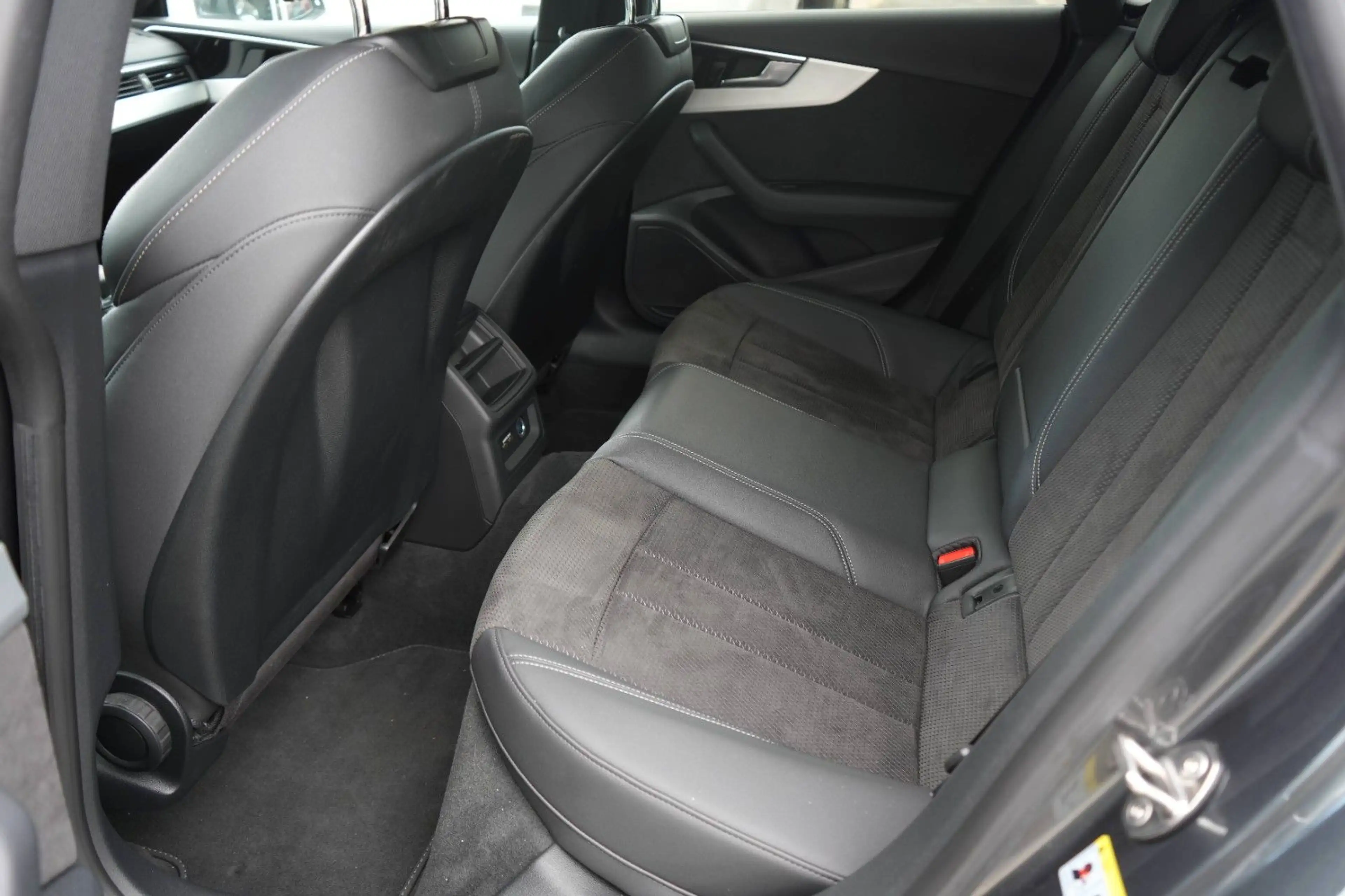 Audi A5 Sportback 40 TFSI 2x S Line *KAMERA|BUSINESS* — photo 11