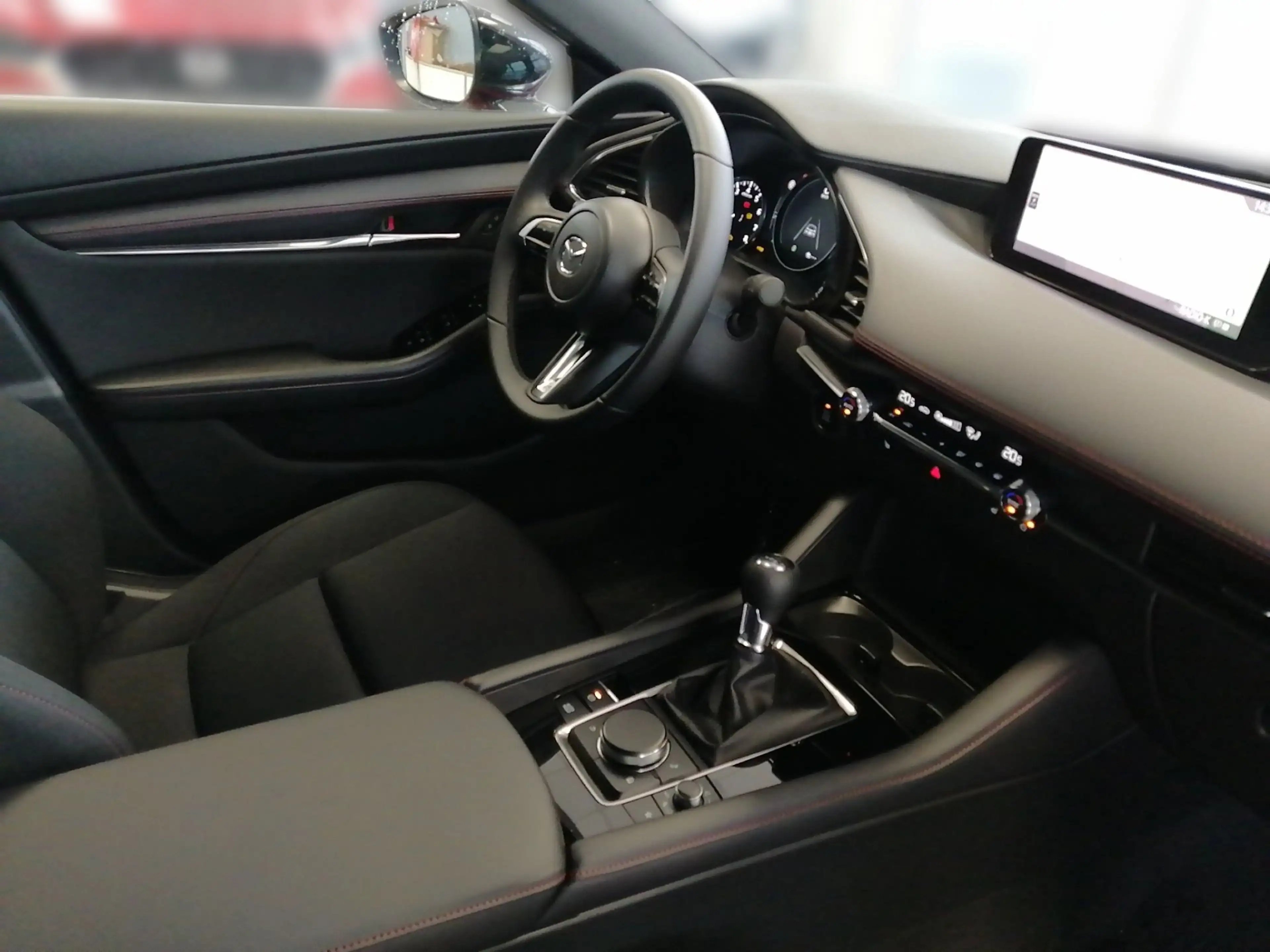 Mazda 3 G140 HOMURA 1,99% Leasing — photo 14