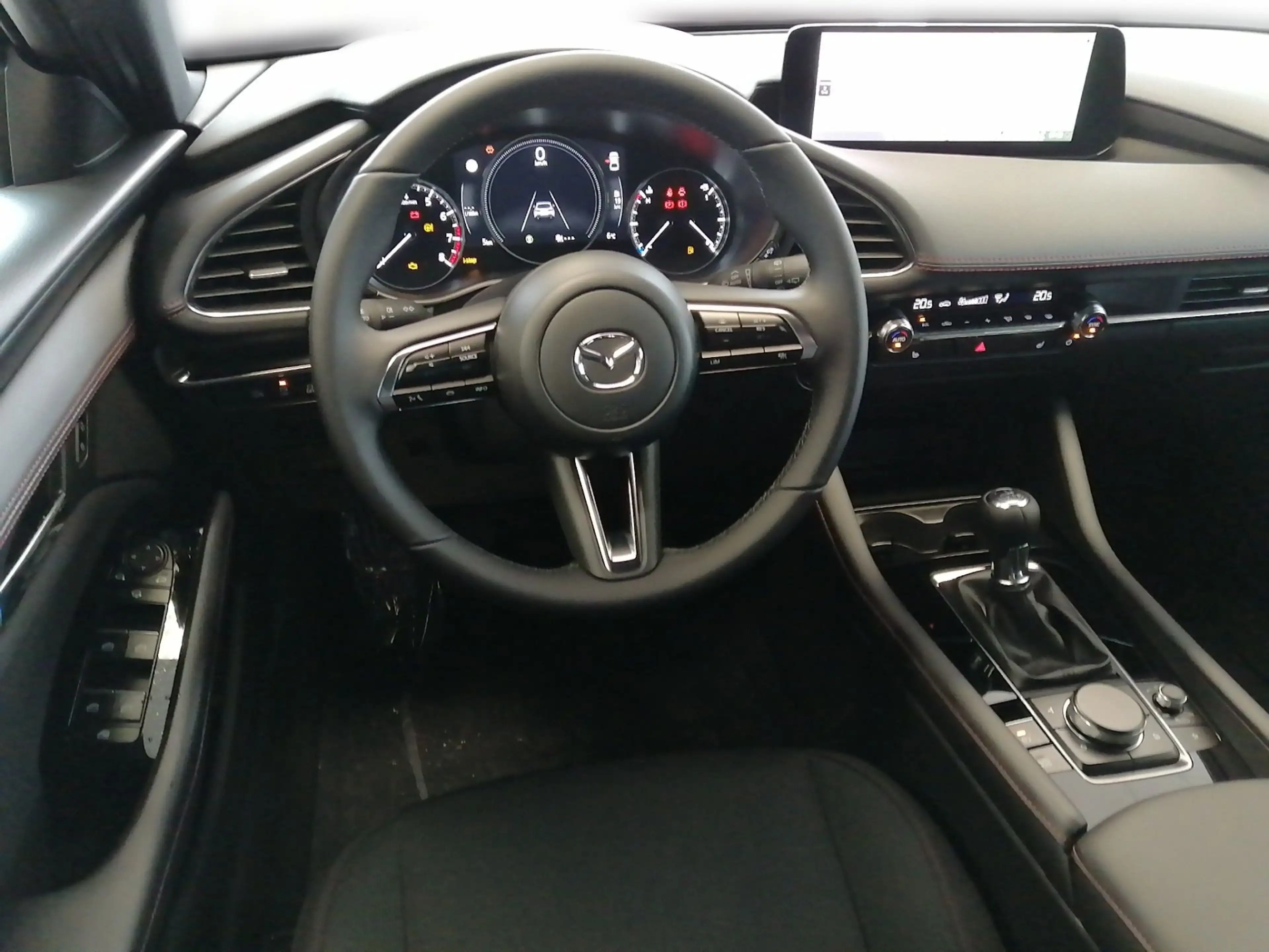Mazda 3 G140 HOMURA 1,99% Leasing — photo 9