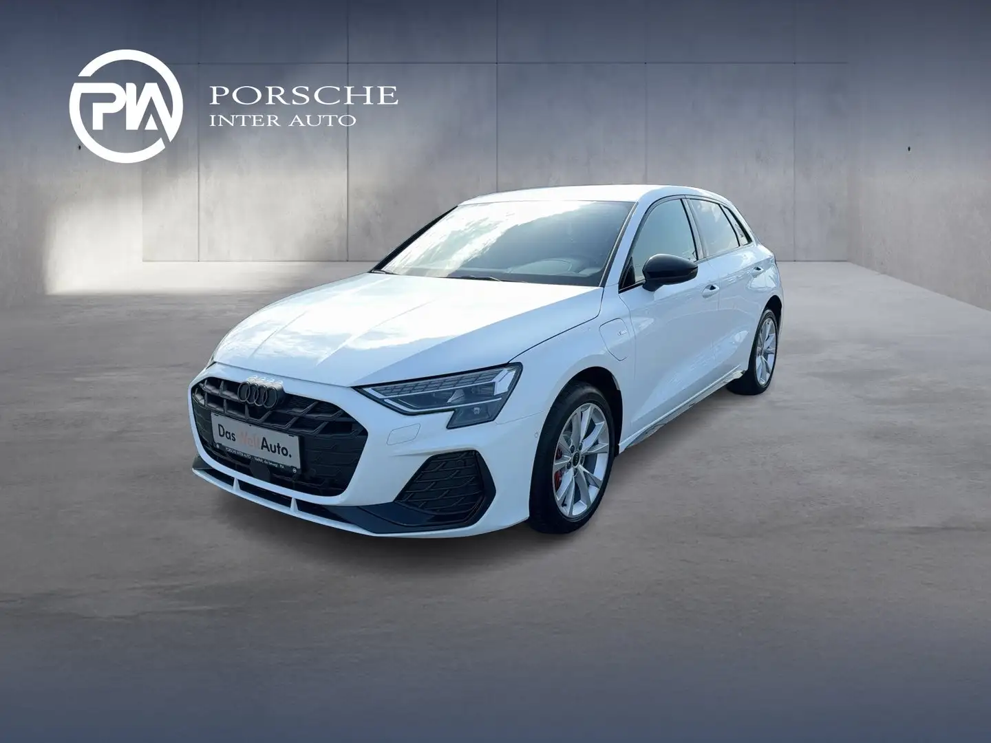 Audi A3 45 TFSI e S line Weiß - 1