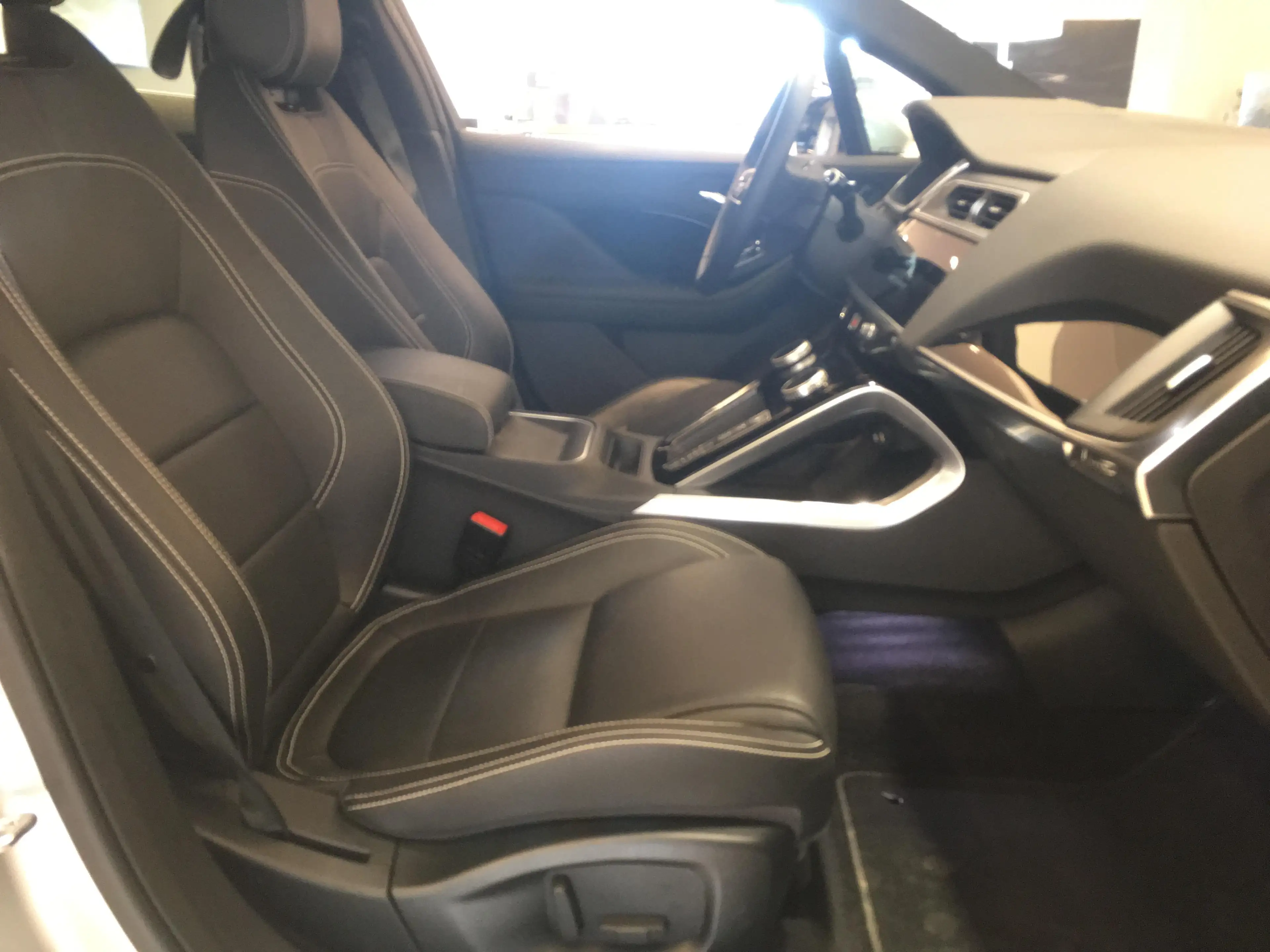 Jaguar I-Pace SE awd — photo 9