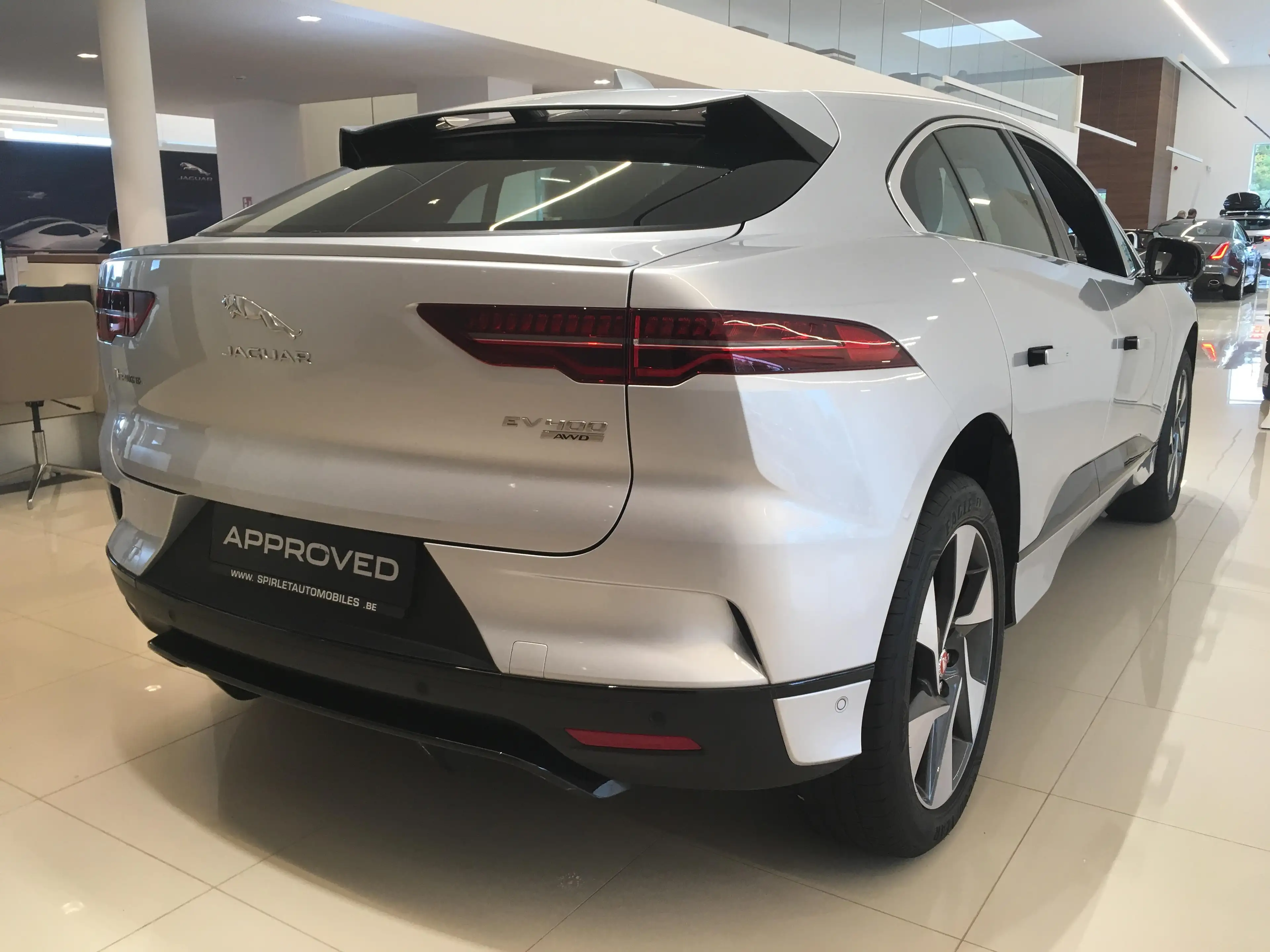 Jaguar I-Pace SE awd — photo 2