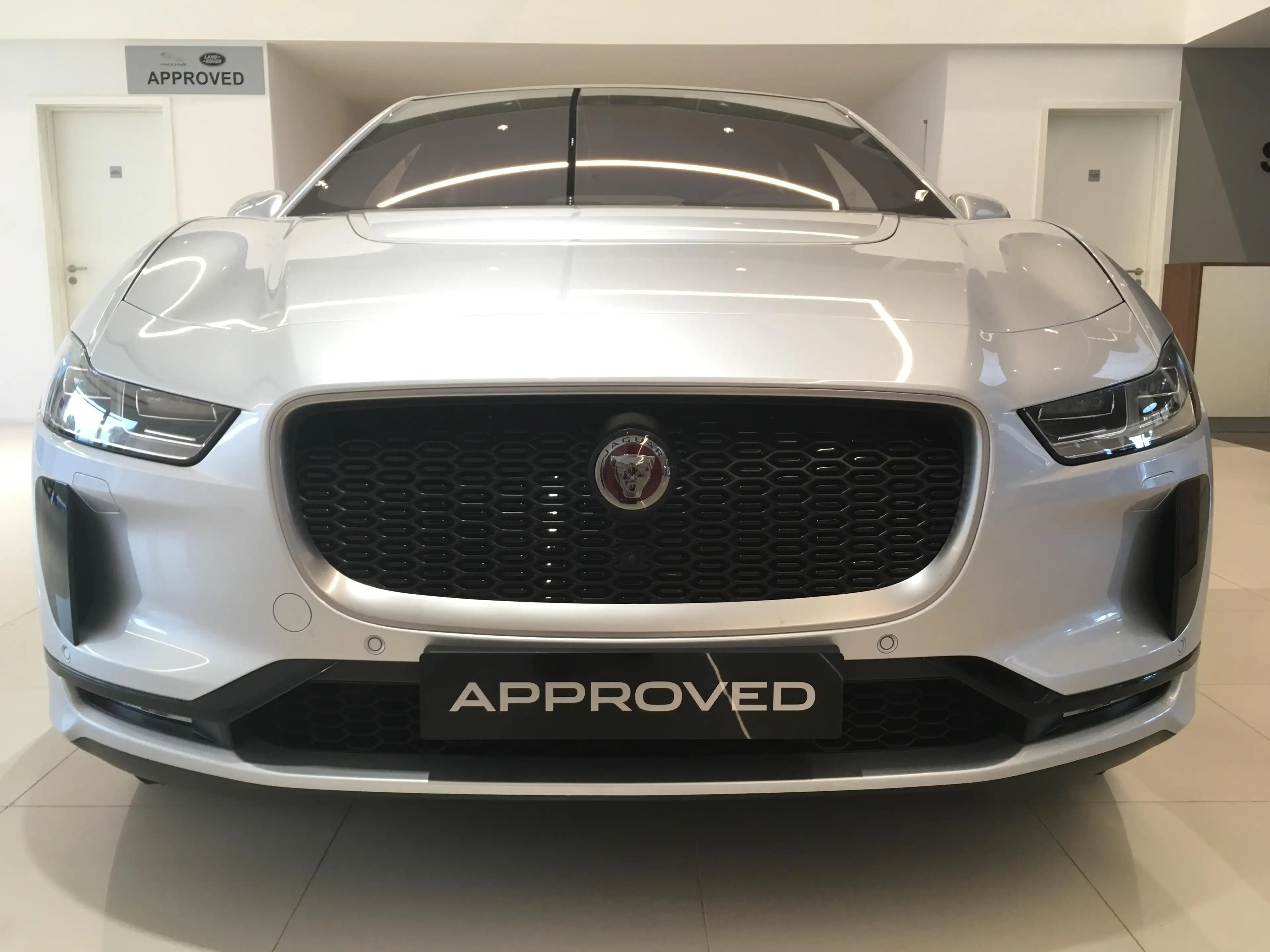 Jaguar I-Pace SE awd — photo 5