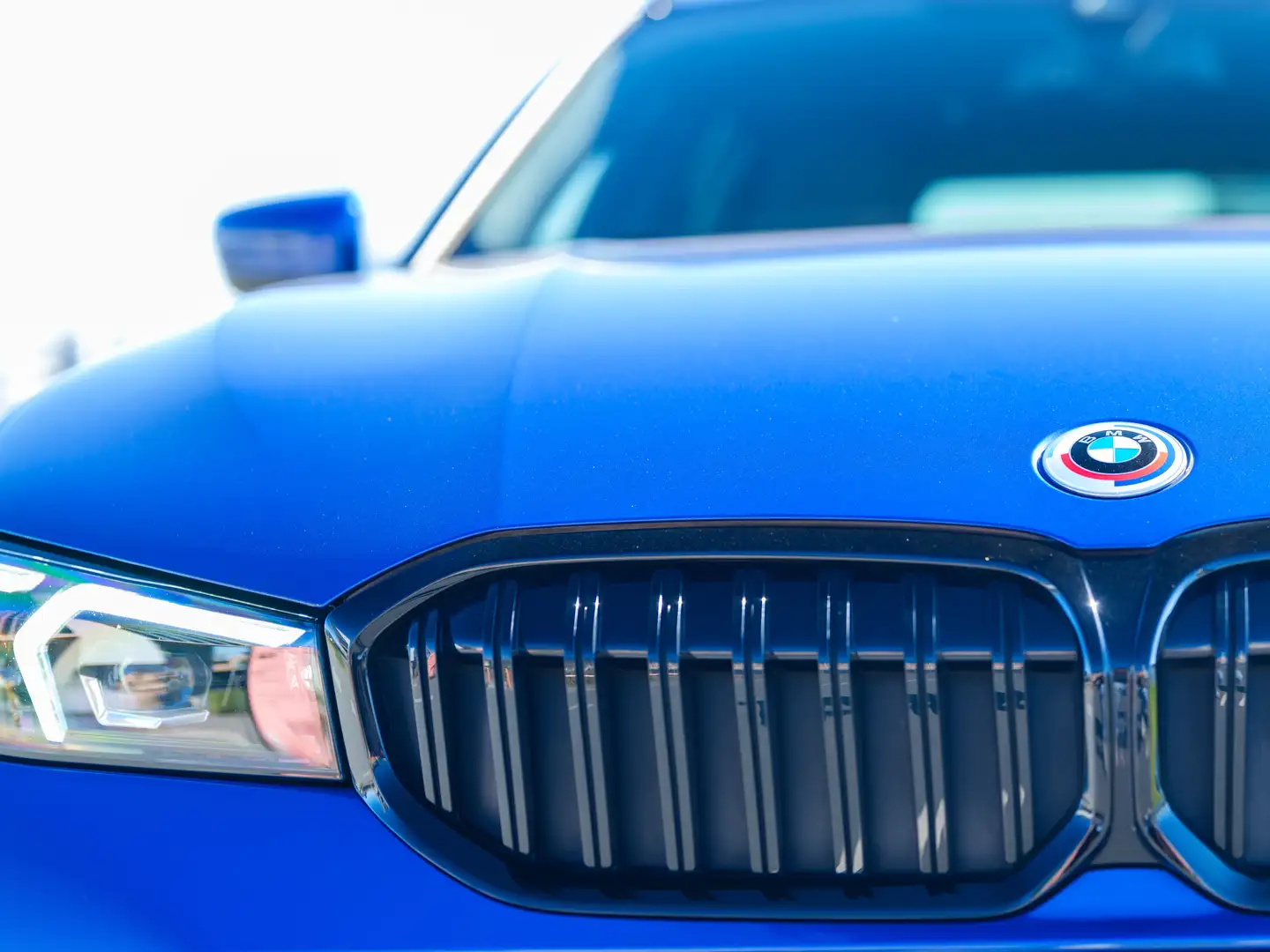 BMW 330 3-serie touring 330e xdrive Blauw - 1