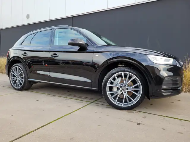 Audi Q5 55TFSi e PHEV S-TRONIC*PANO DAK*SPORTZETELS*21"ALU