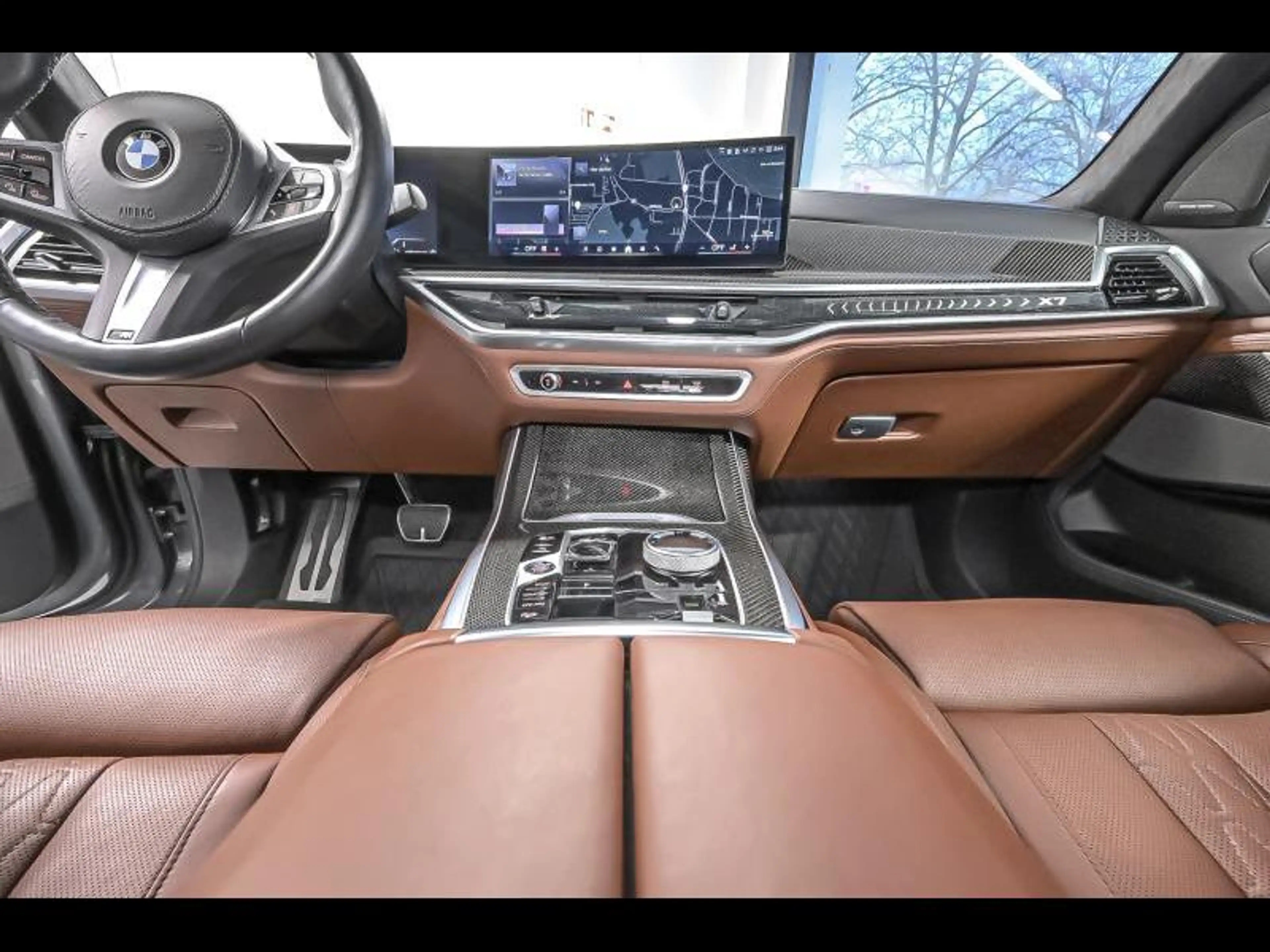 BMW X7 xDrive40i - M Pack — photo 6