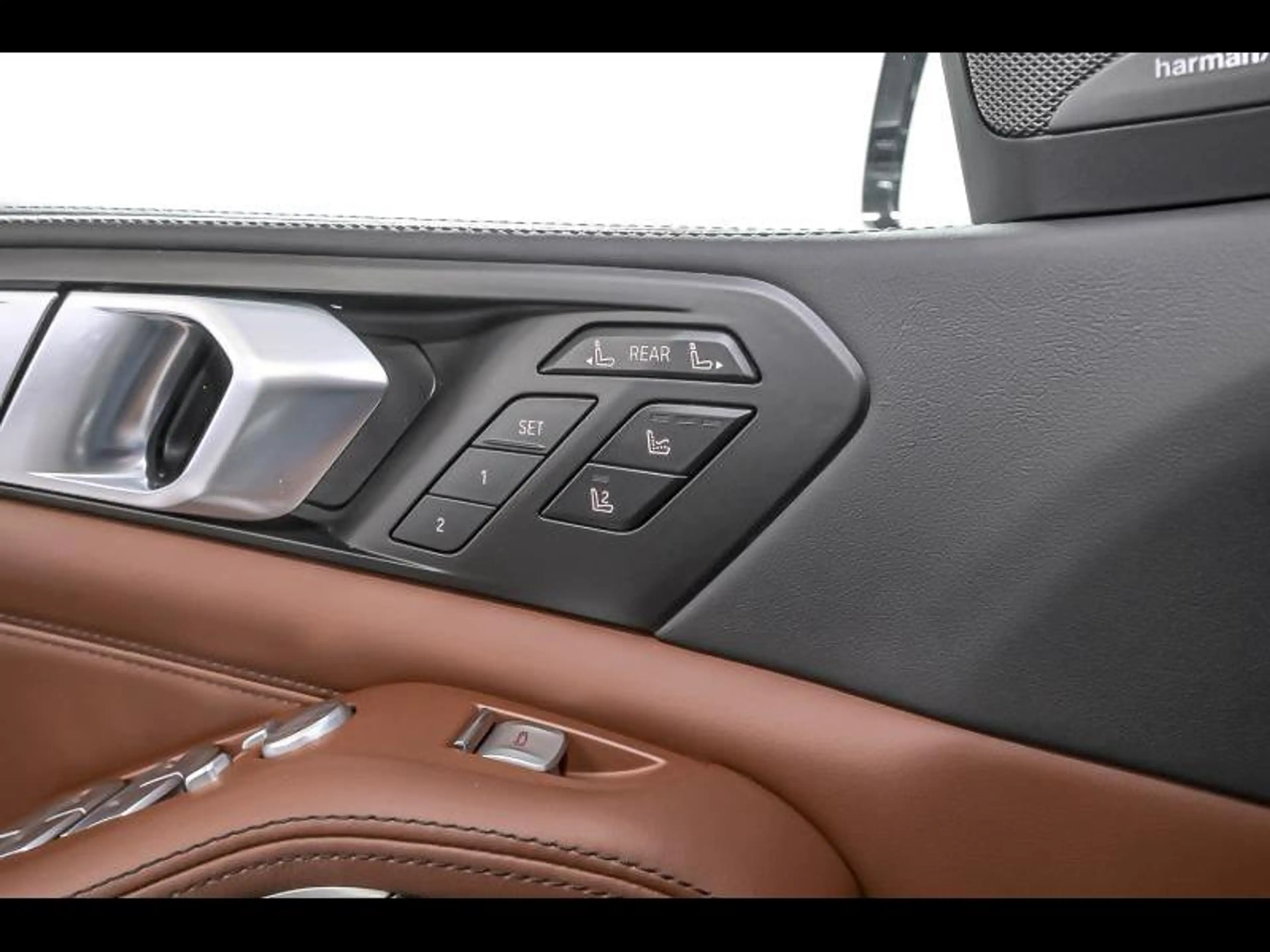 BMW X7 xDrive40i - M Pack — photo 15