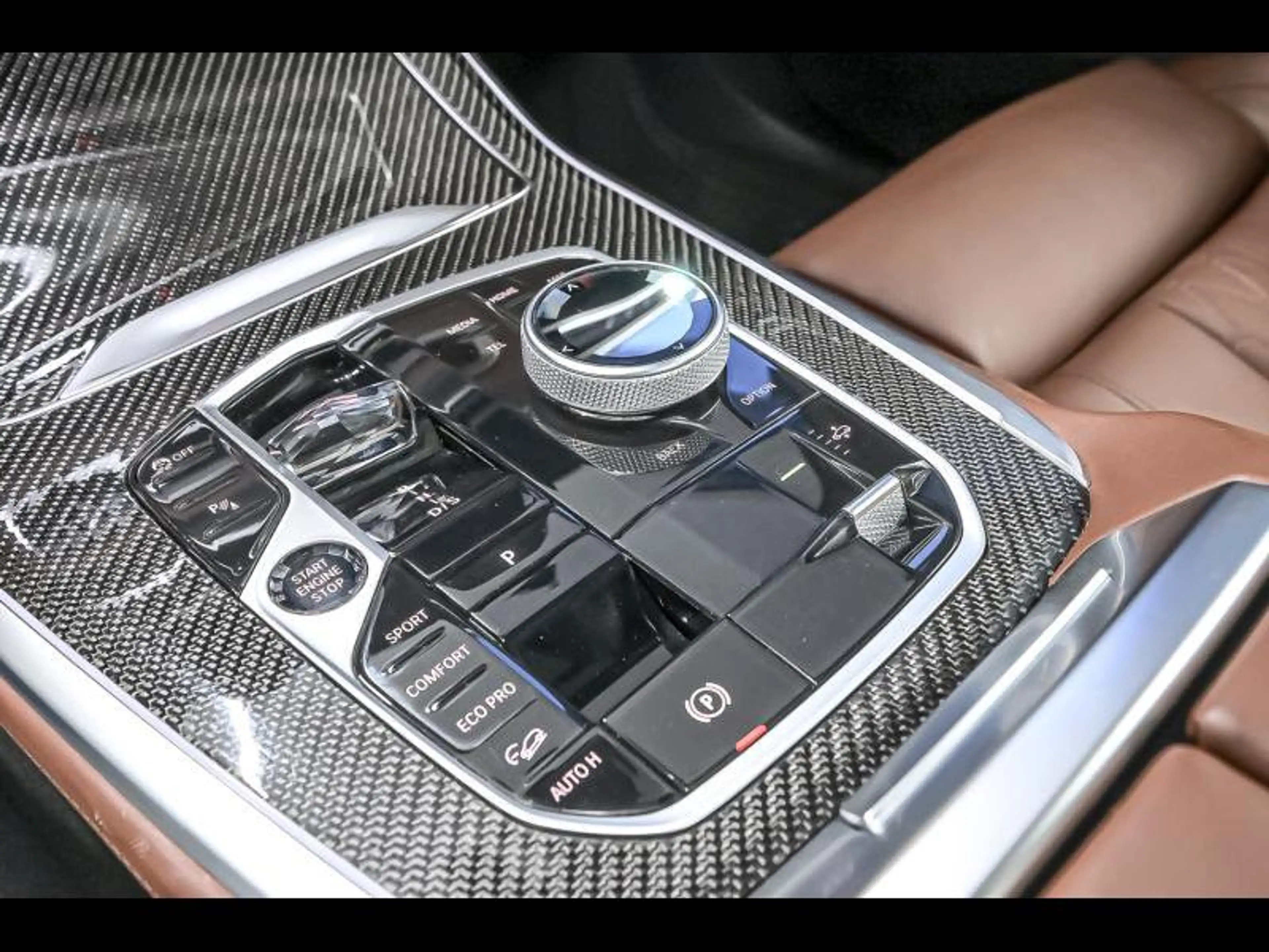 BMW X7 xDrive40i - M Pack — photo 9