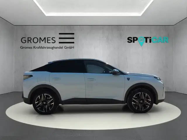 Peugeot 3008 view 2