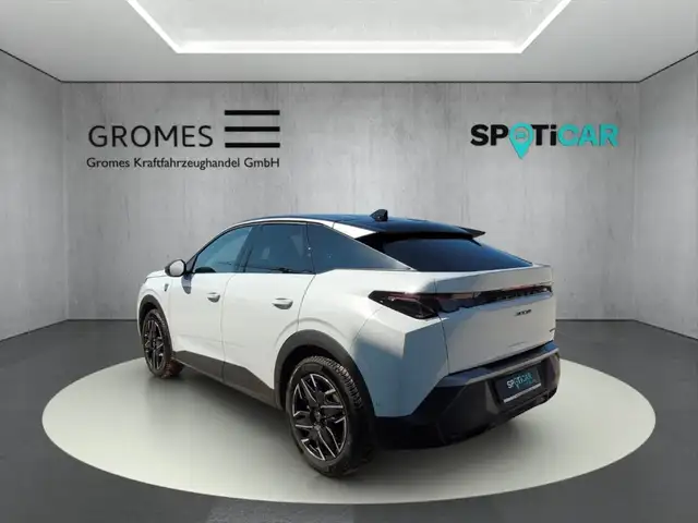 Peugeot 3008 view 5