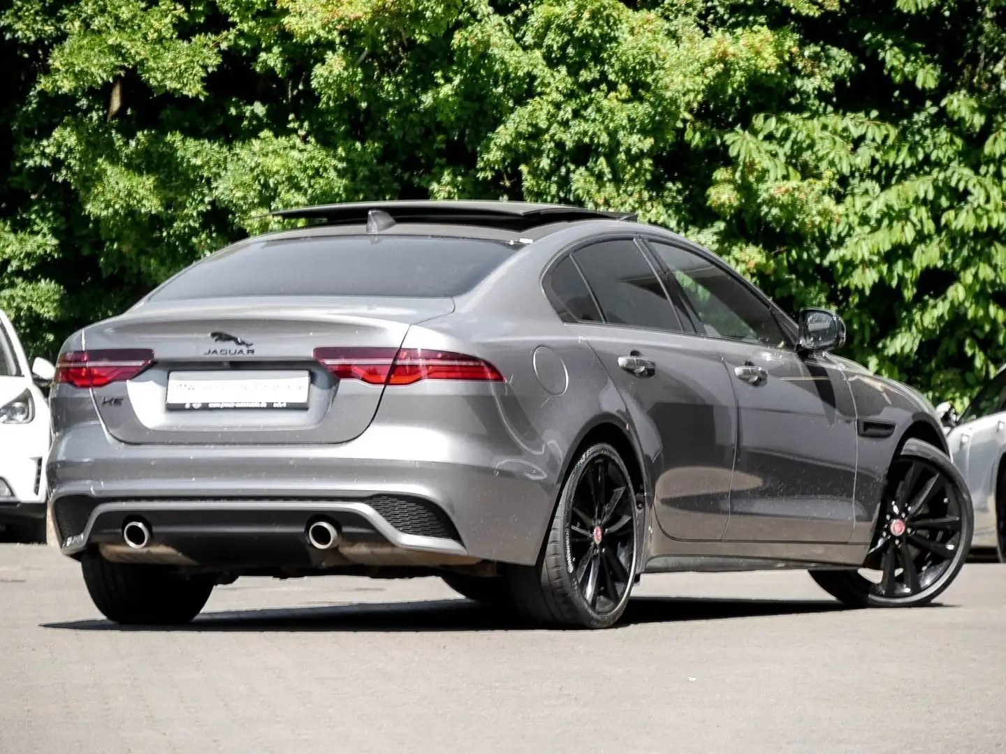 Jaguar XE P250+S+ACC+PANO+LED+KAMERA+19" Grau - 2