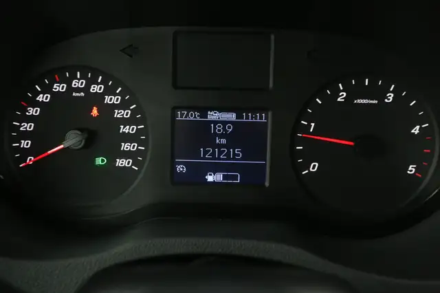 Mercedes-Benz Sprinter view 12