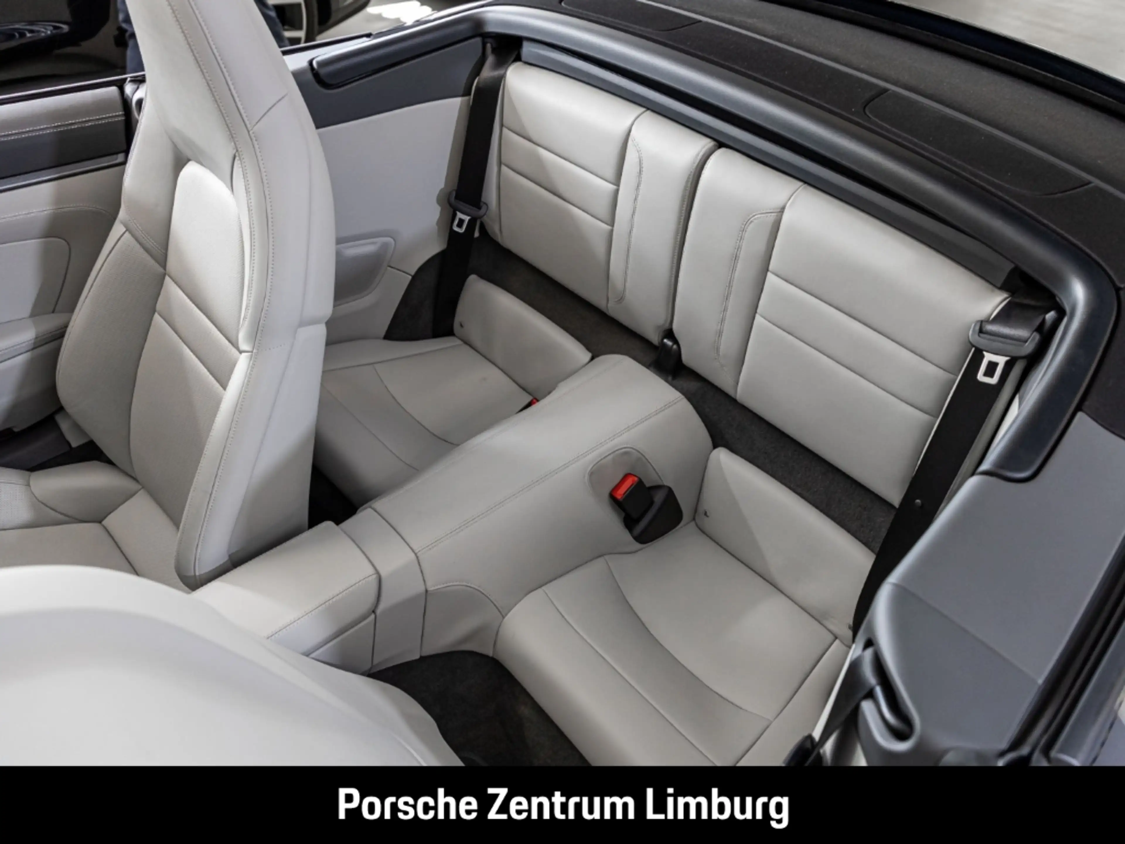 Porsche 992 911 Carrera S Cabriolet Sportabgas BOSE — photo 14