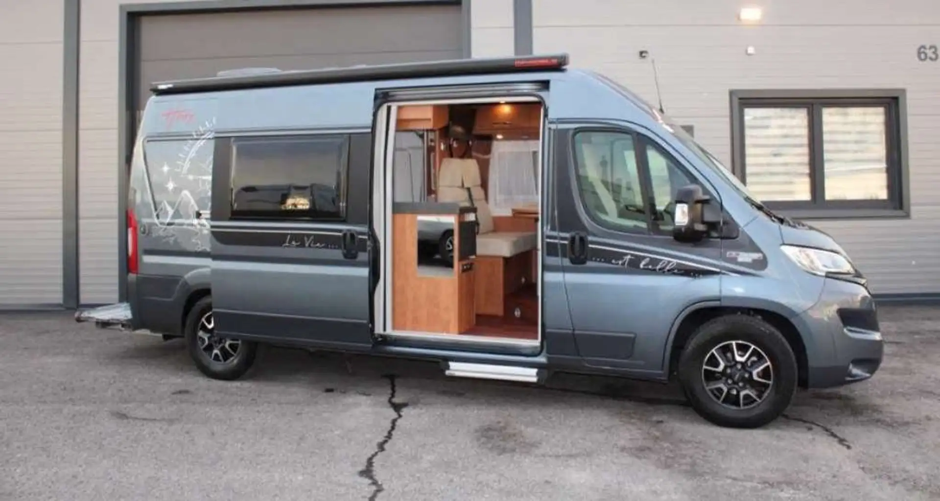 Caravans-Wohnm Carthago Malibu dB. 600 Grigio - 1