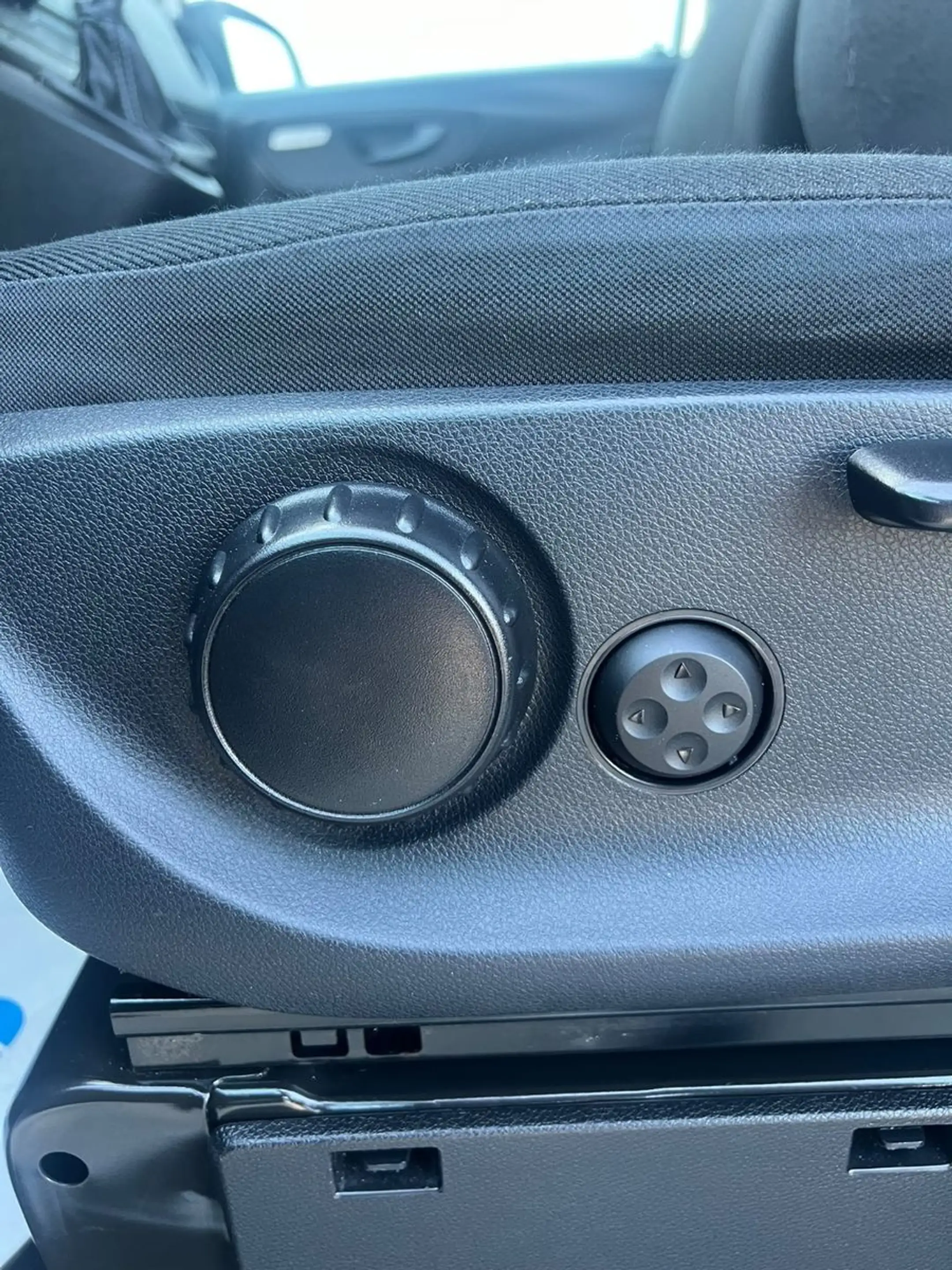 Mercedes-Benz Vito 114 LANG 6G KLIMA TEMPOMAT WERKZEUGSCHRÄNK — photo 14