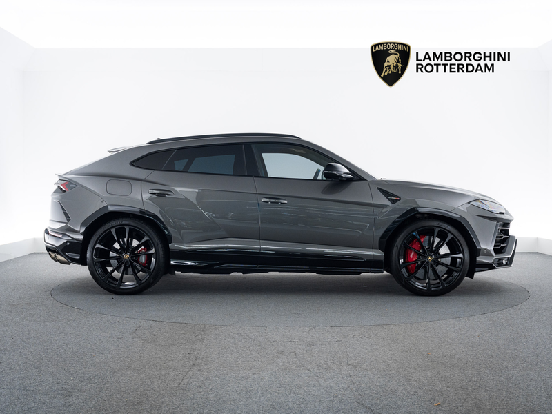 Lamborghini Urus MY22 | Akrapovic | B&O — photo 2